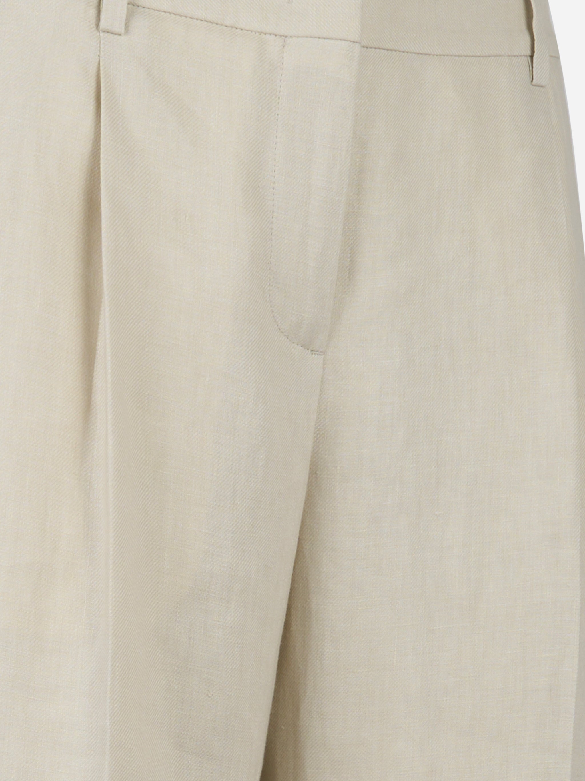 Pantalone con una pince in puro lino Bianco