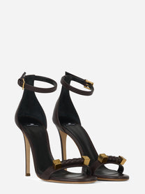Sandalo in pelle con dettagli logo marrone