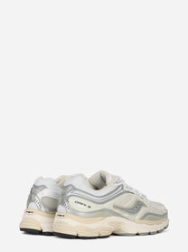 Sneakers Progrid Omni 9 in pelle e tela bianca