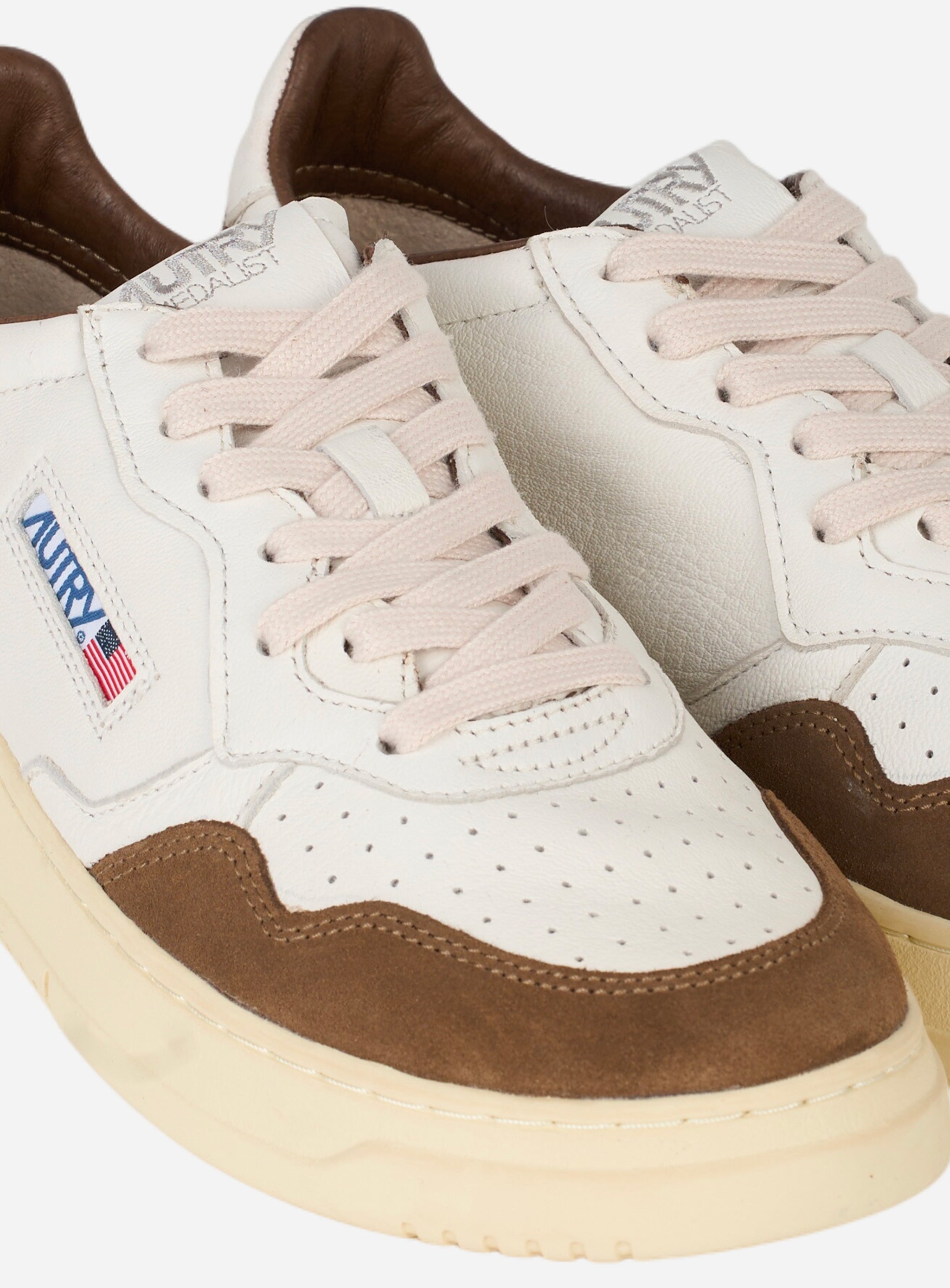 SNEAKERS MEDALIST LOW IN PELLE BIANCA E SUEDE Marrone
