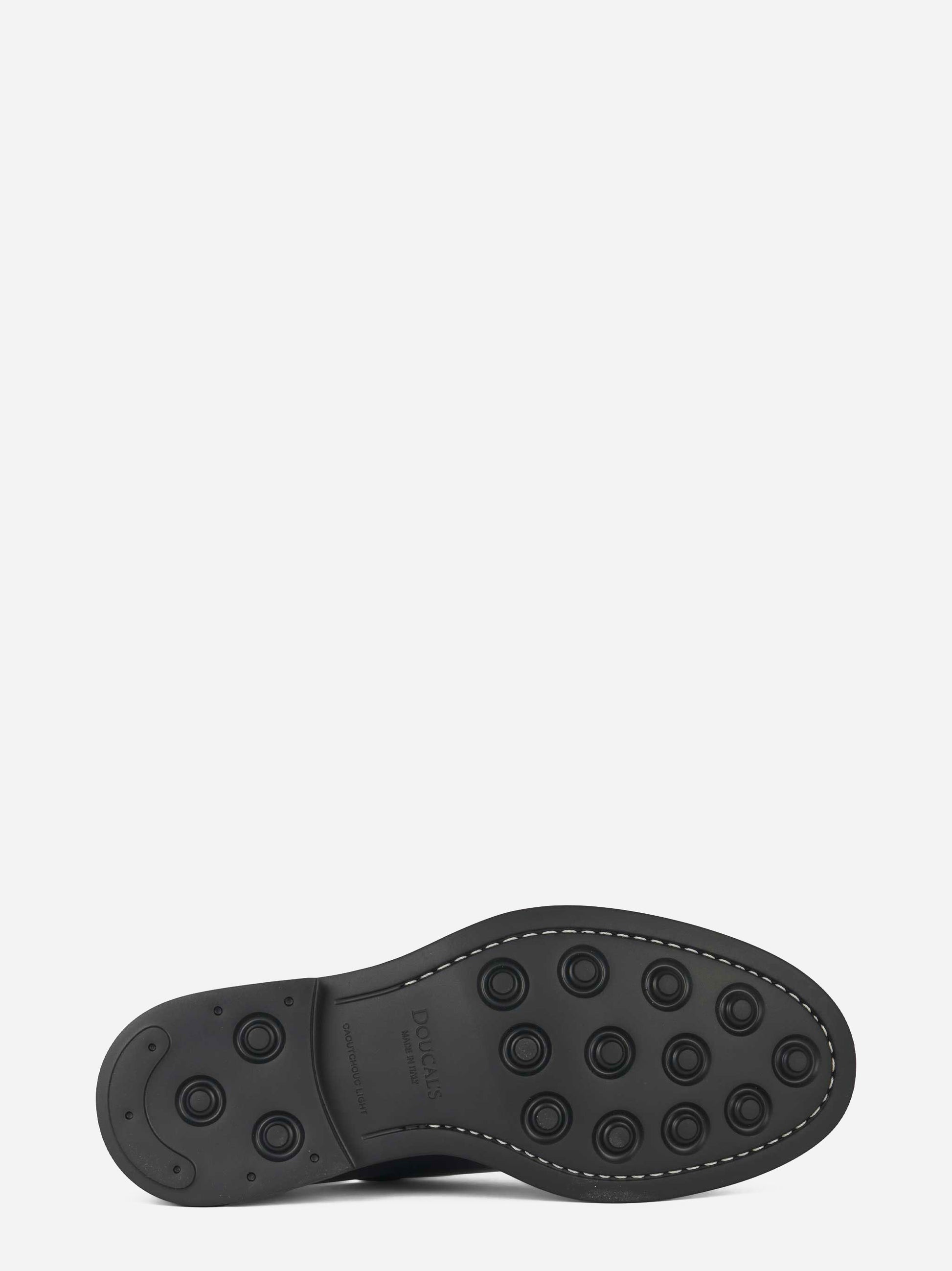 Stringata in pelle con fondo gomma Nera