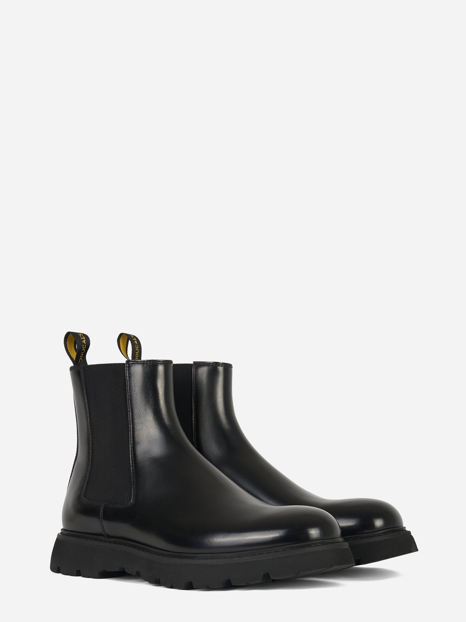 Stivale in pelle con fondo gomma Nero