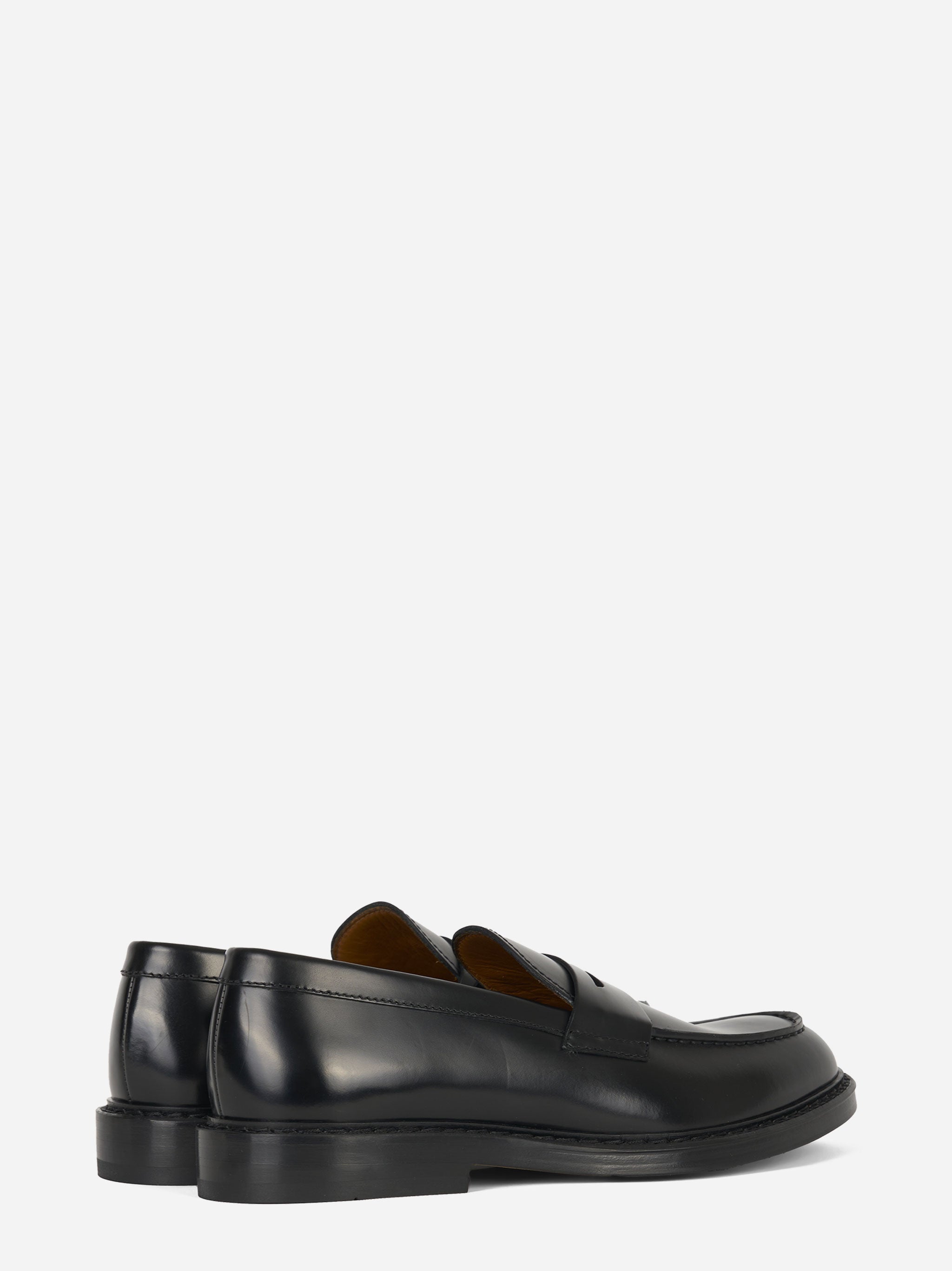 Mocassino in pelle con fondo cuoio Nero