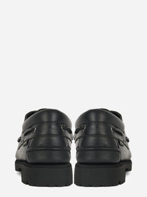 Stringata Acadia in pelle Nera