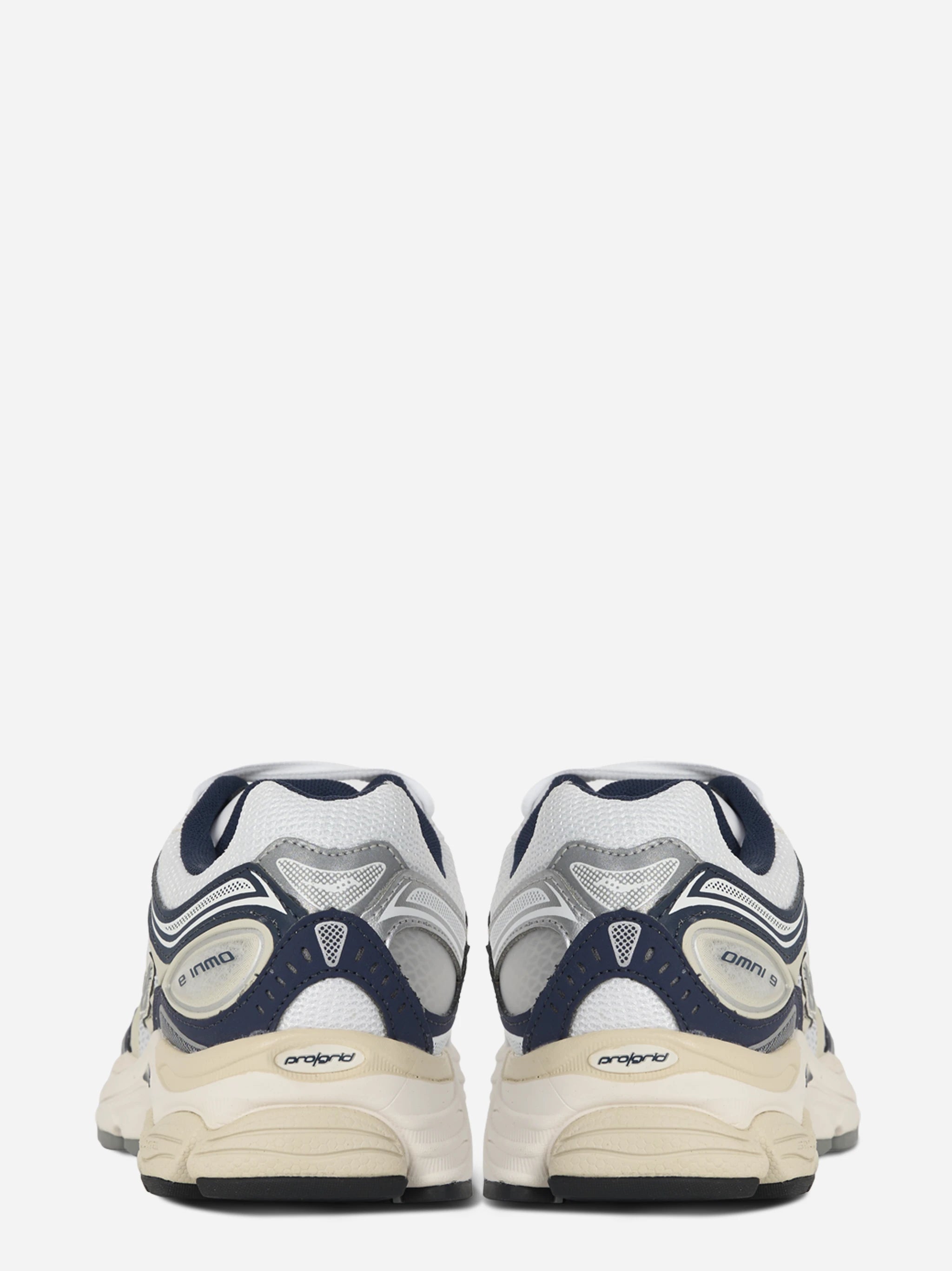 Sneakers Omni Pro Grid bianche con dettagli blu navy