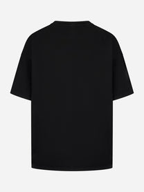 T-shirt girocollo over a maniche corte con stampa logo sul davanti Nera