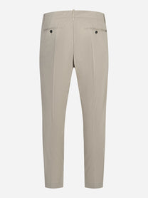 Pantalone carrot fit Ben in popeline di cotone beige