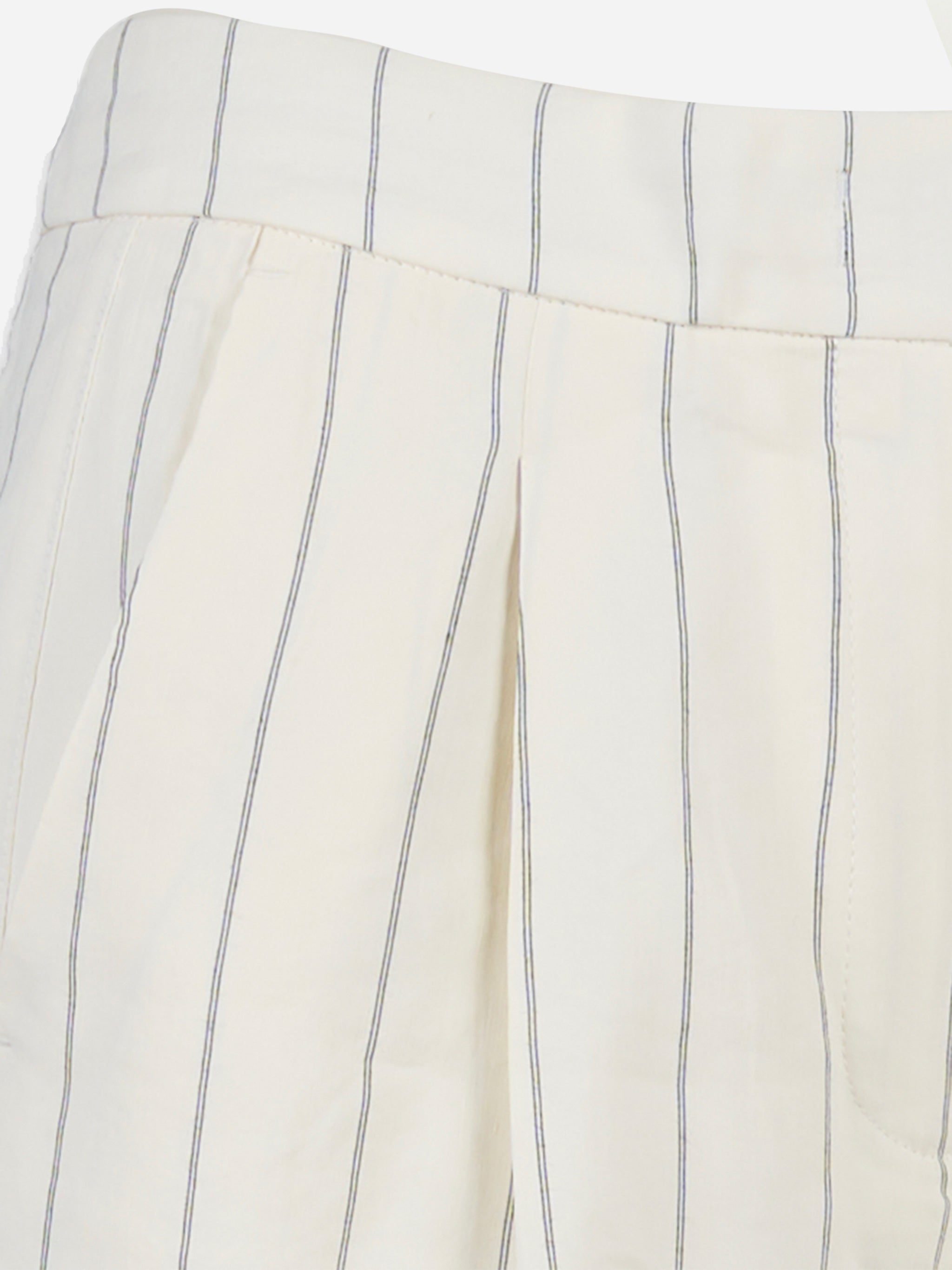 Shorts in tela di viscosa e lino gessata Bianco