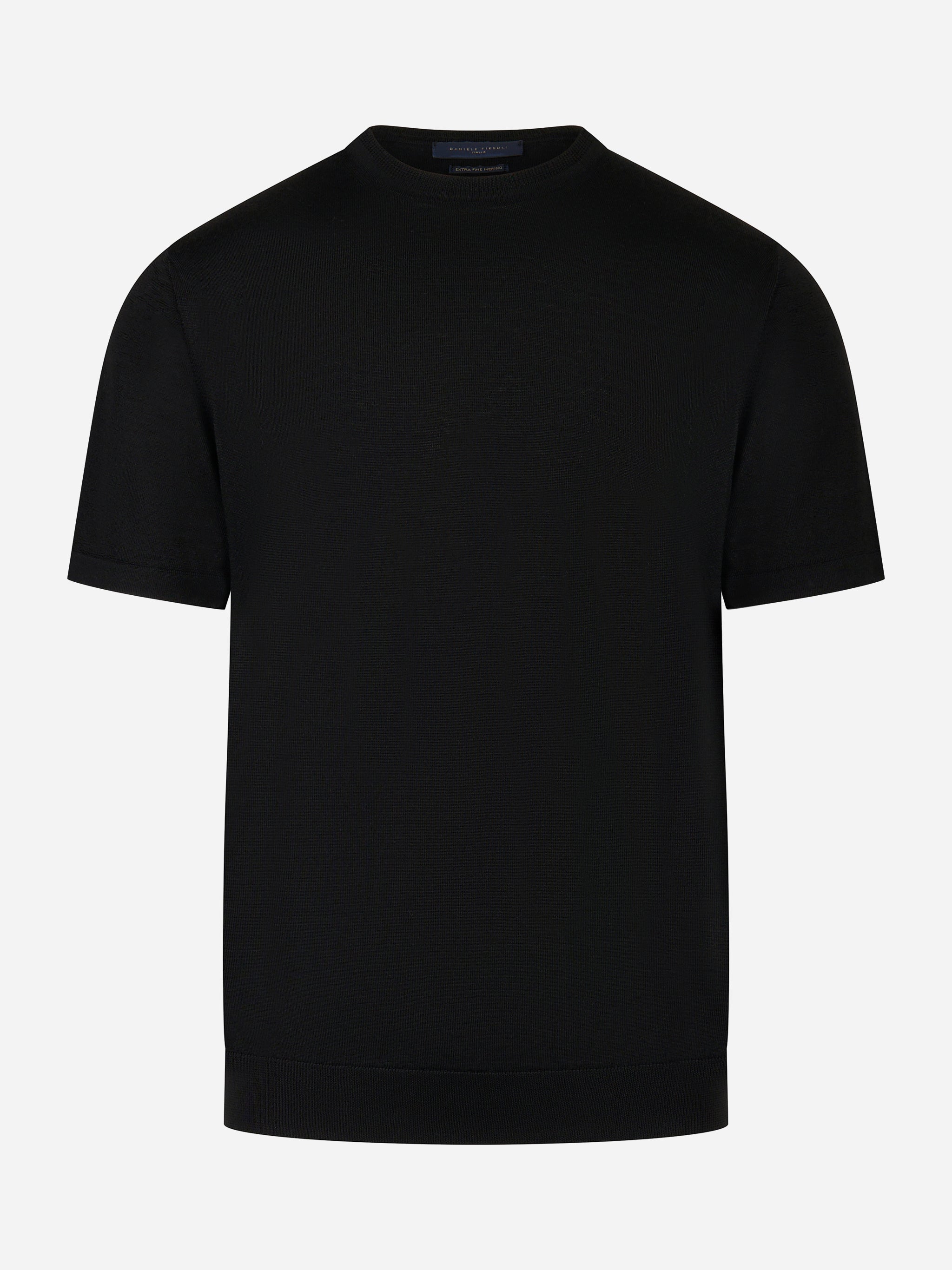 Maglia nera manica corta in lana merinos finezza 16