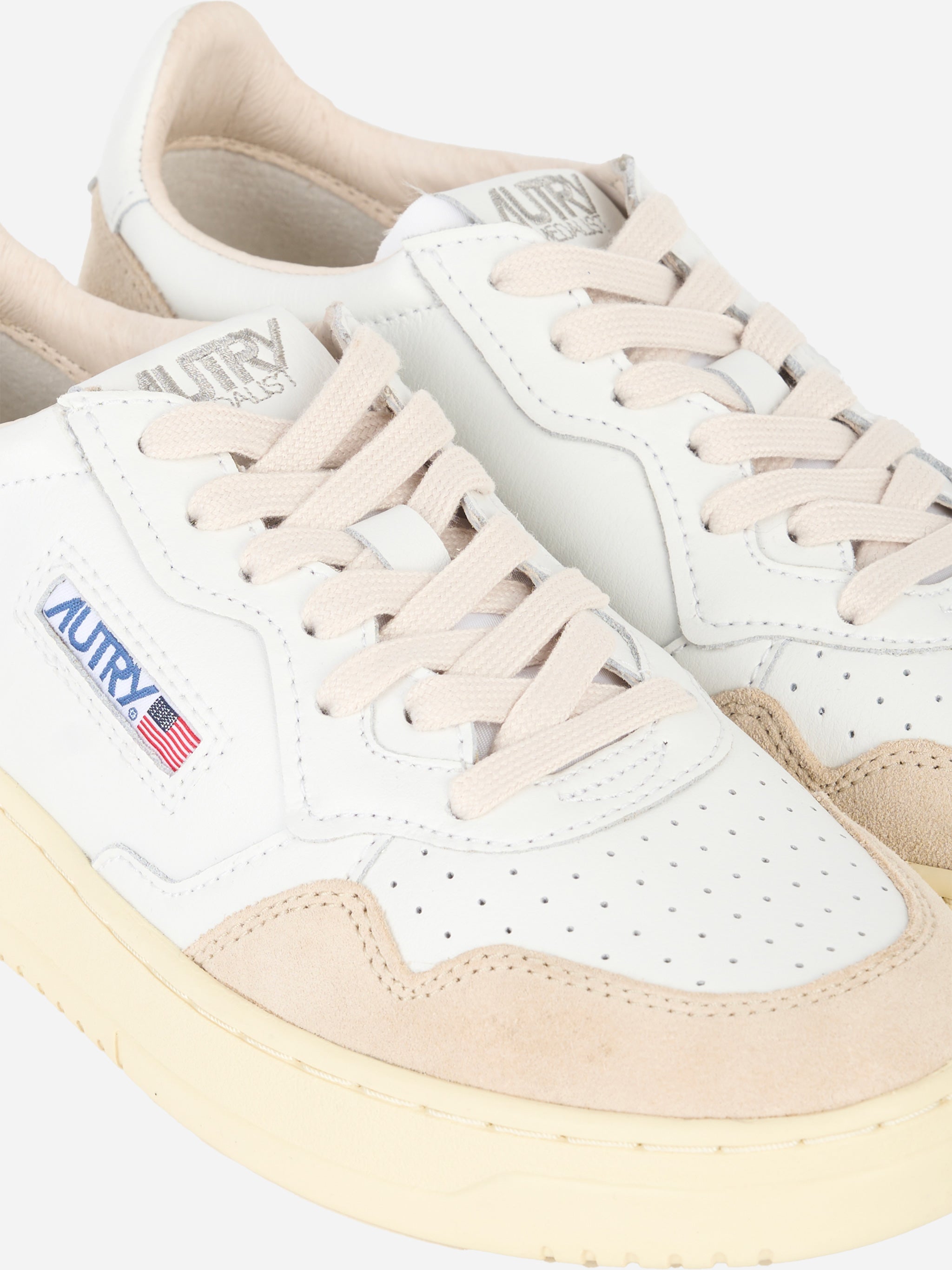 SNEAKERS MEDALIST LOW IN PELLE E SUEDE BIANCA CON TALLONCINO COLOR Bianco