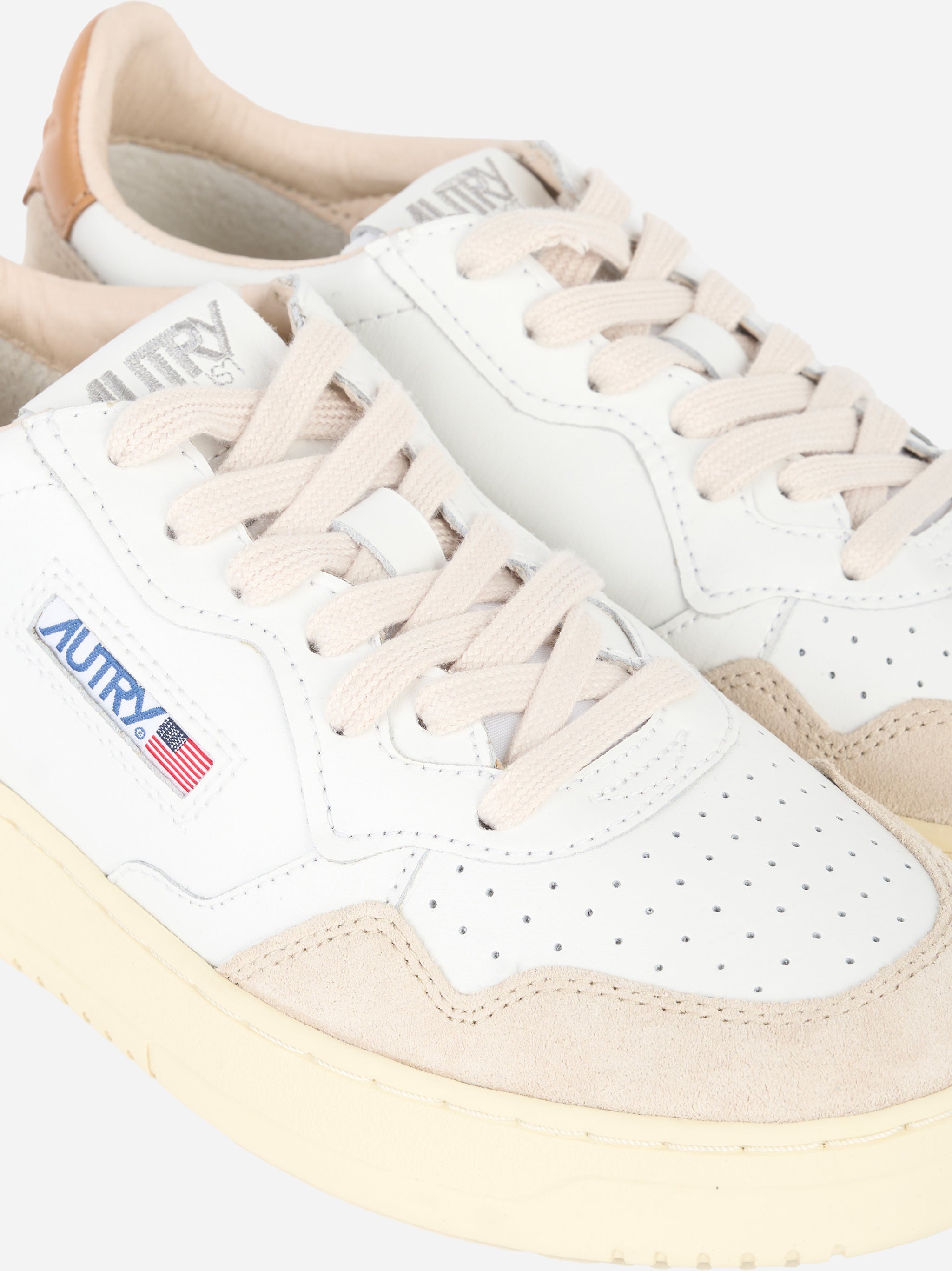 SNEAKERS MEDALIST LOW IN PELLE E SUEDE BIANCA CON TALLONCINO COLOR Beige