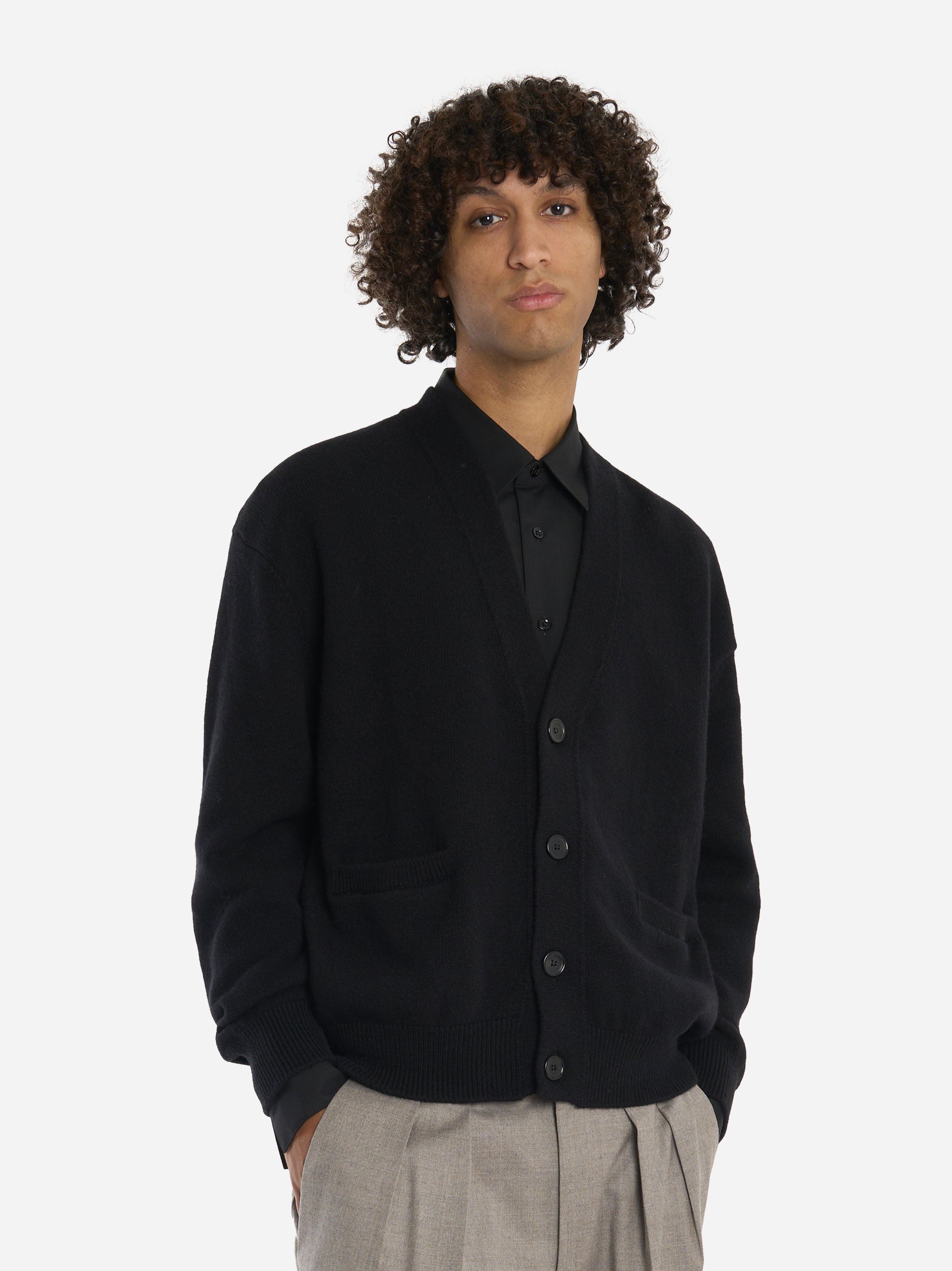 Cardigan in lana merinos e cashmere Nero