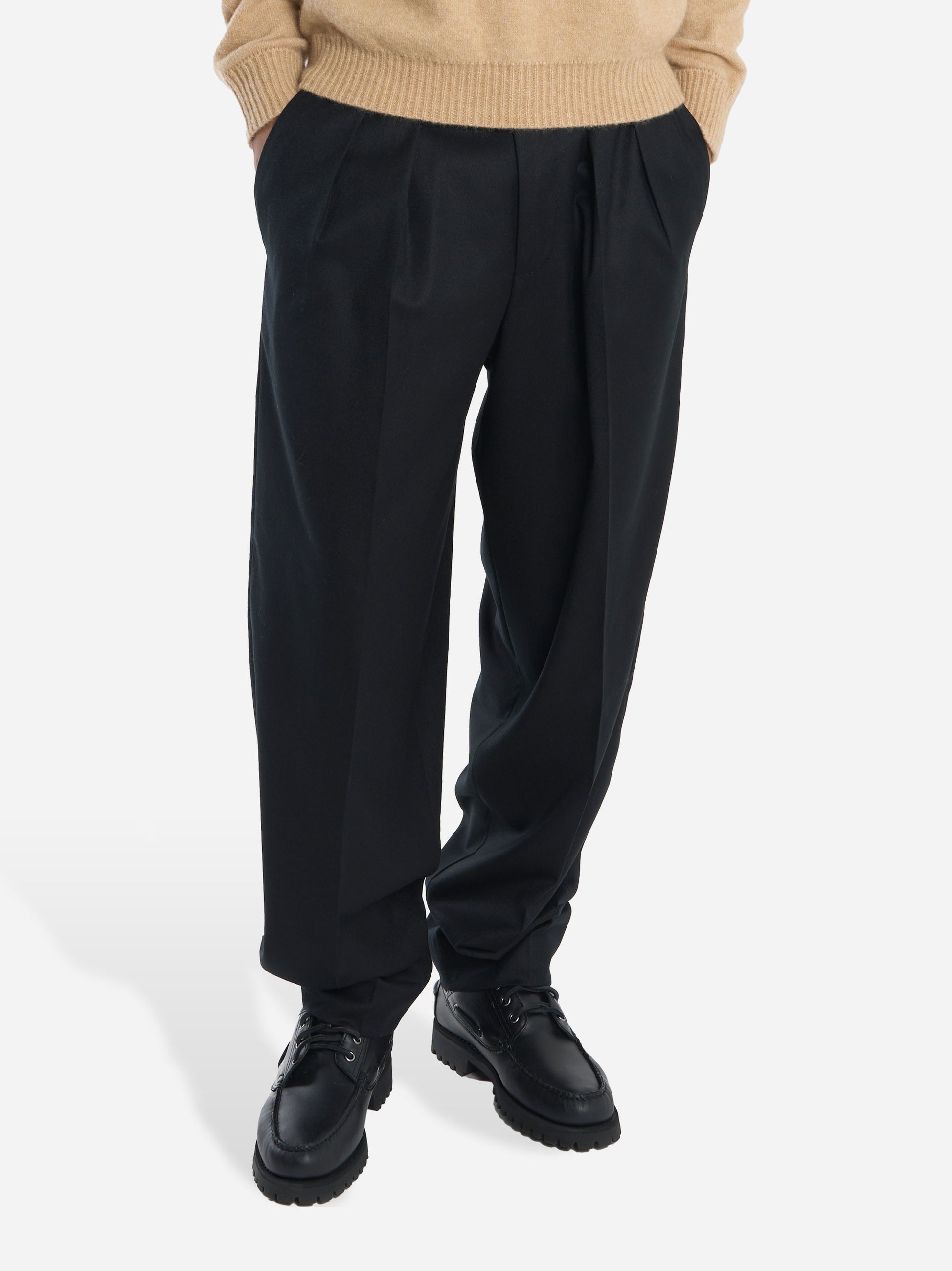 Pantalone nero wide loose fit in flanella stretch