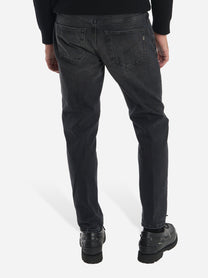 Jeans carrot fit Brighton in denim fermo nero