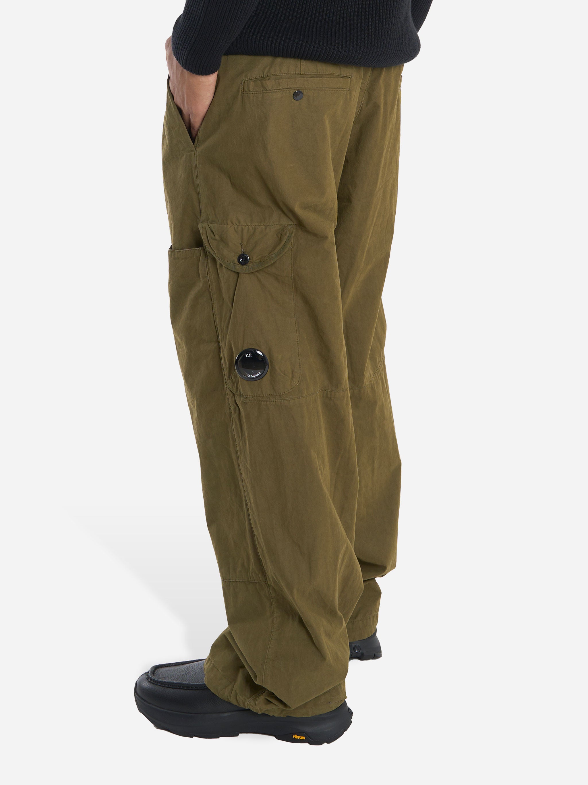 Pantalone cargo verde in microreps