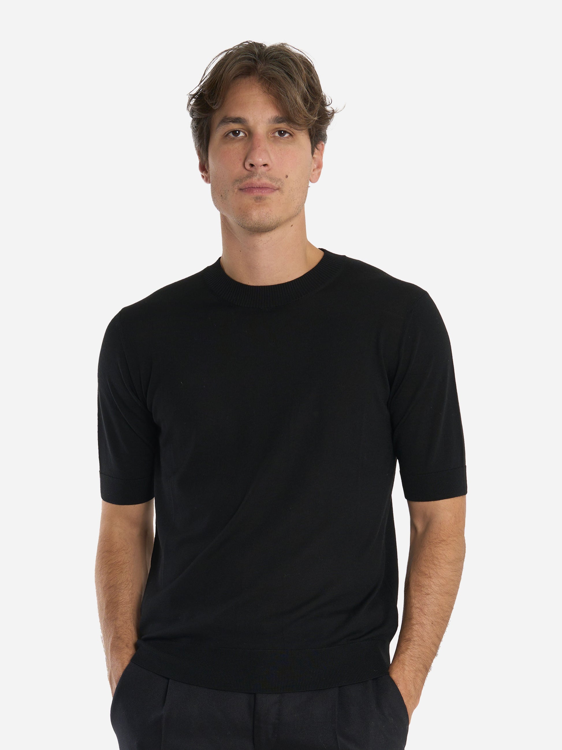 Maglia girocollo manica corta in lana finezza 16 Nera