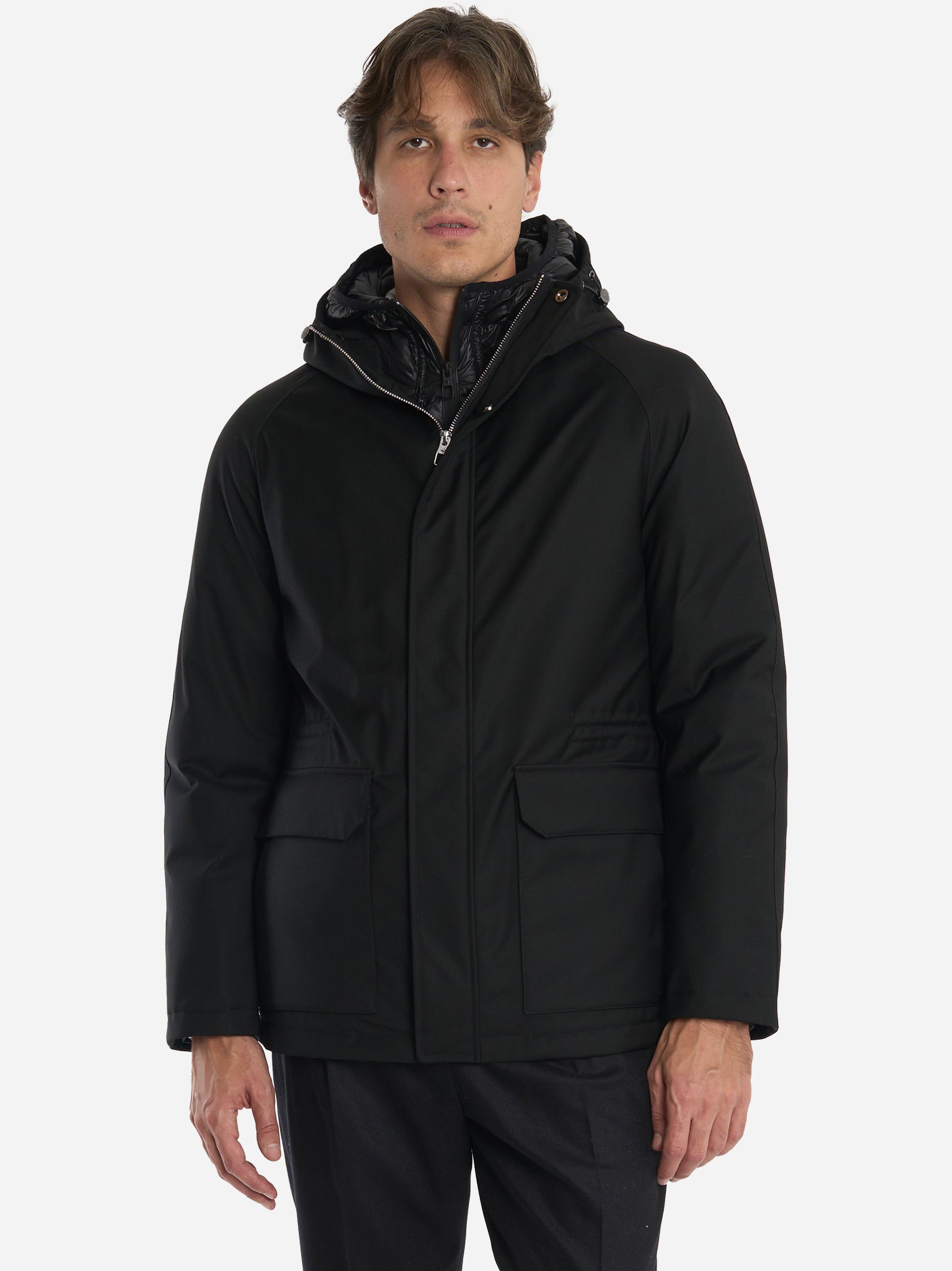 Piumino tecnico con cappuccio Nero