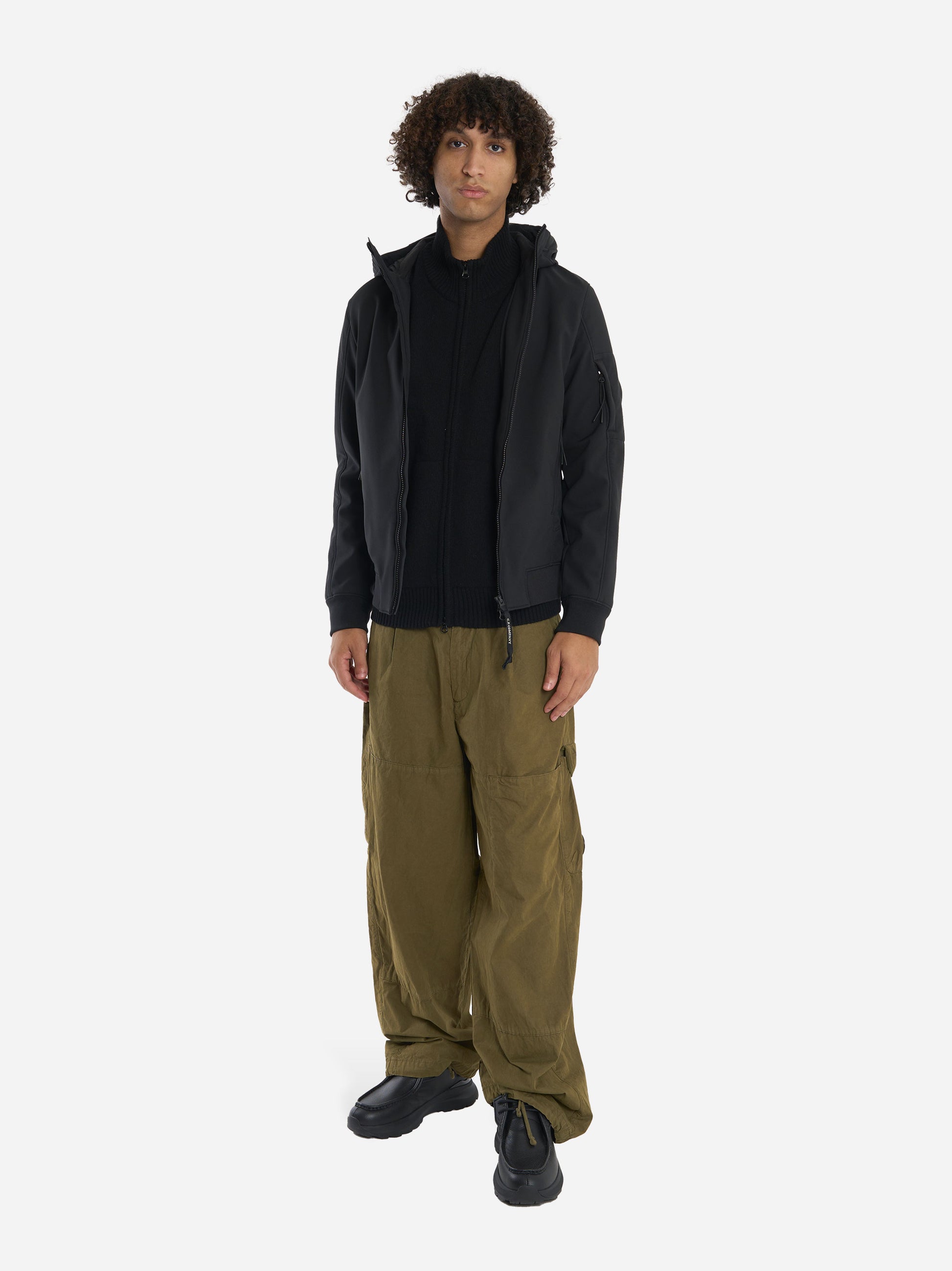 Giacca con cappuccio in soft shell nera