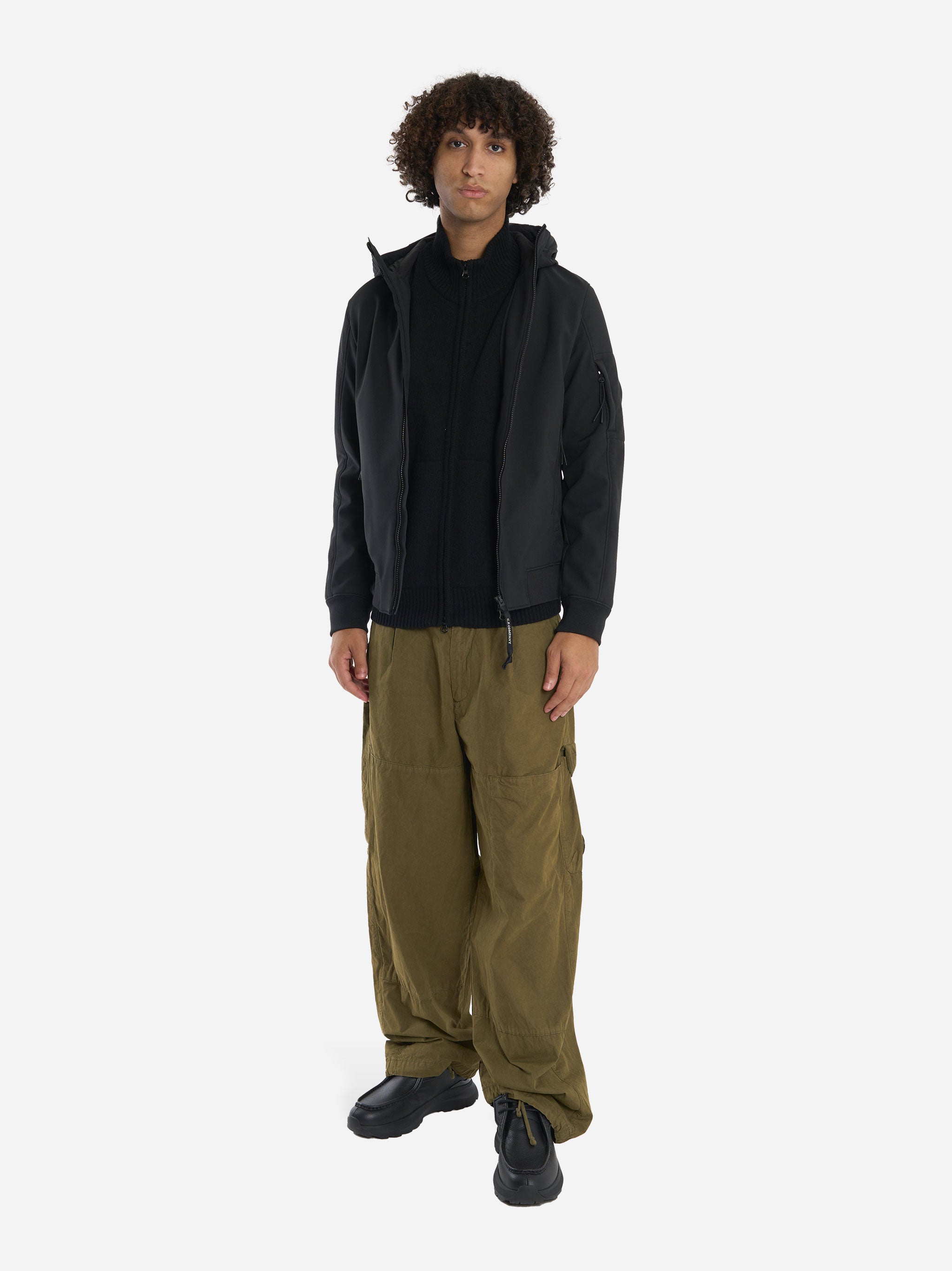 Giacca con cappuccio in soft shell nera