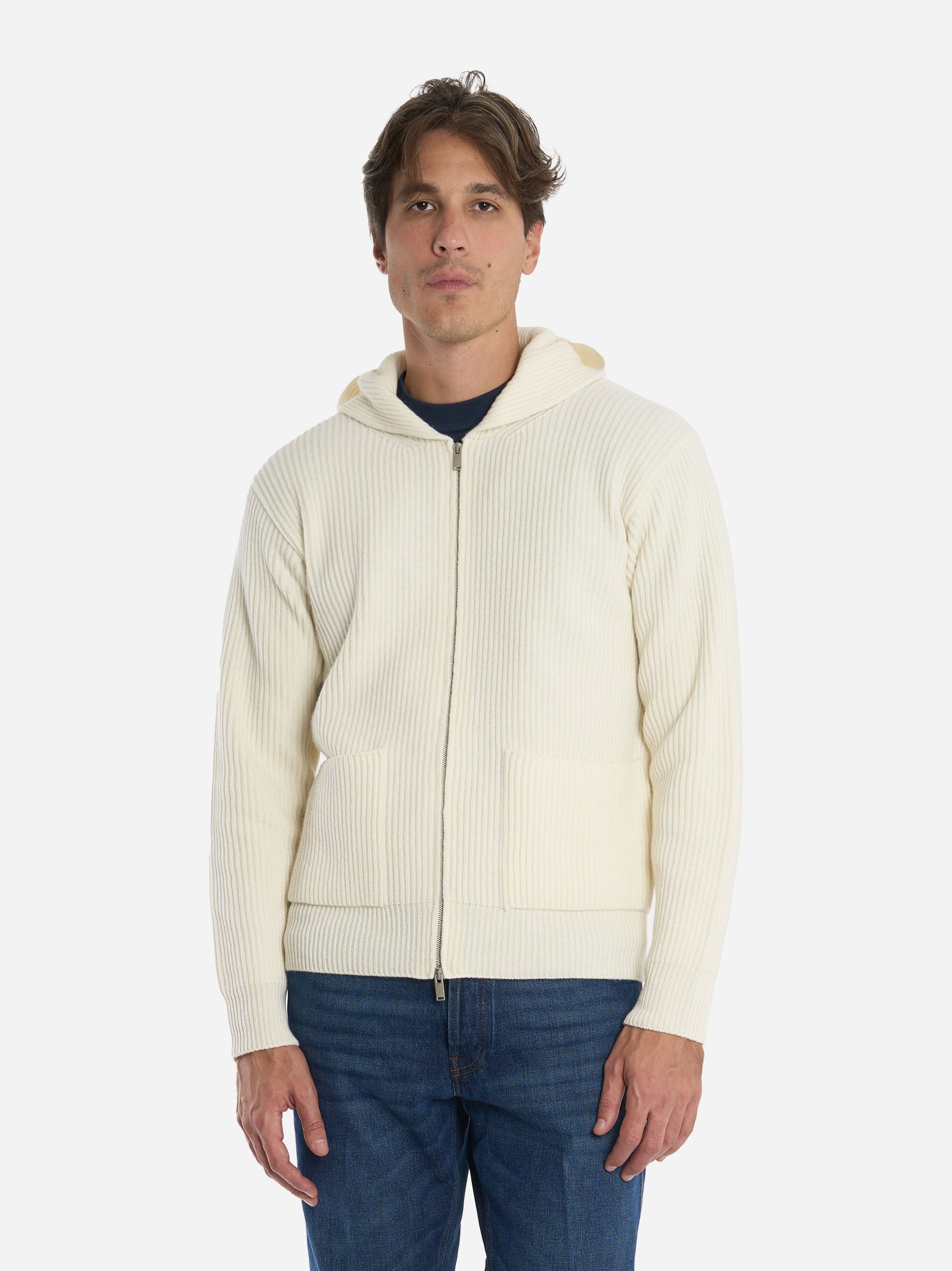 Maglia con zip e cappuccio in lana bianca