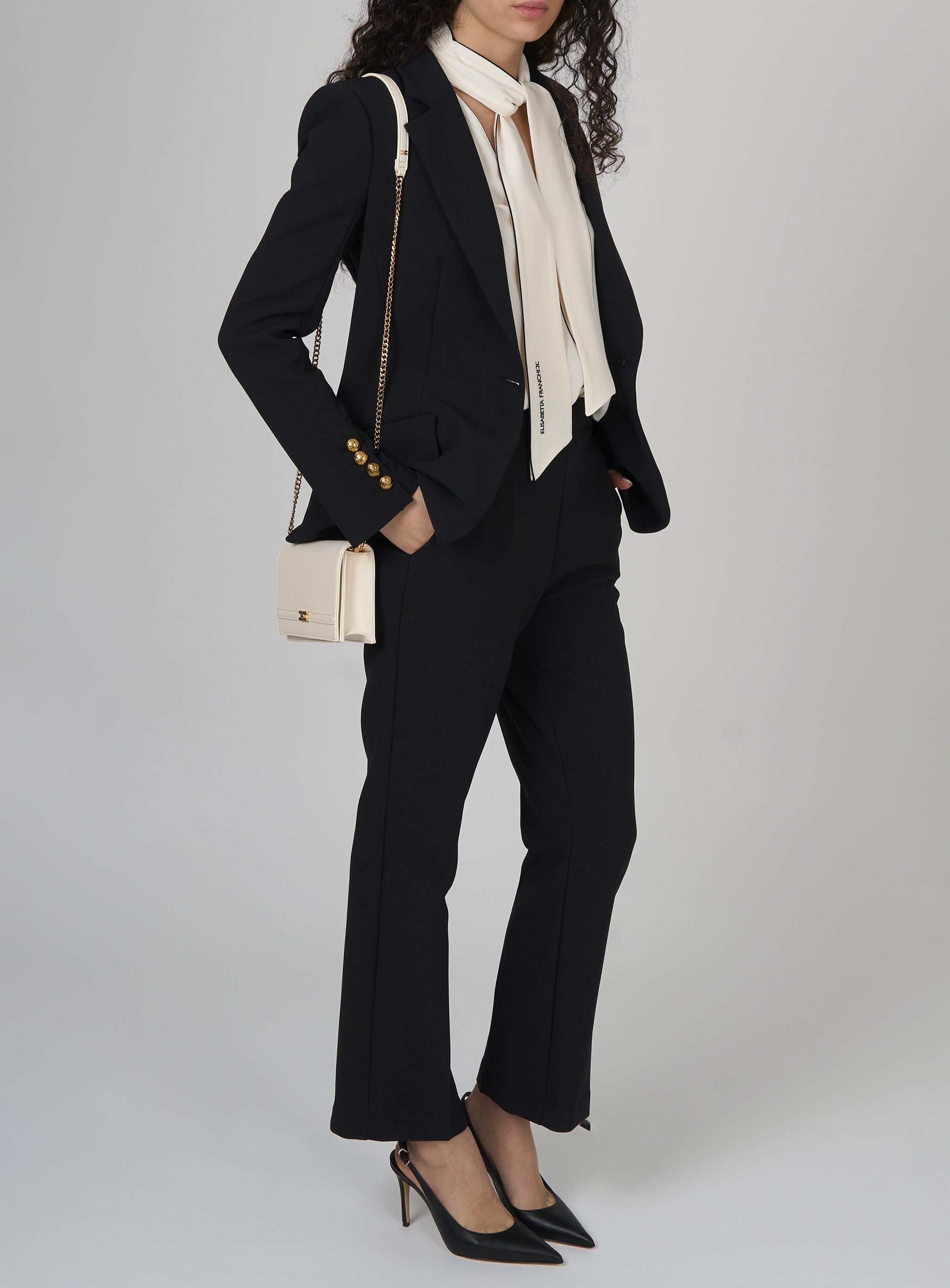 Tailleur monopetto in crepe Nero