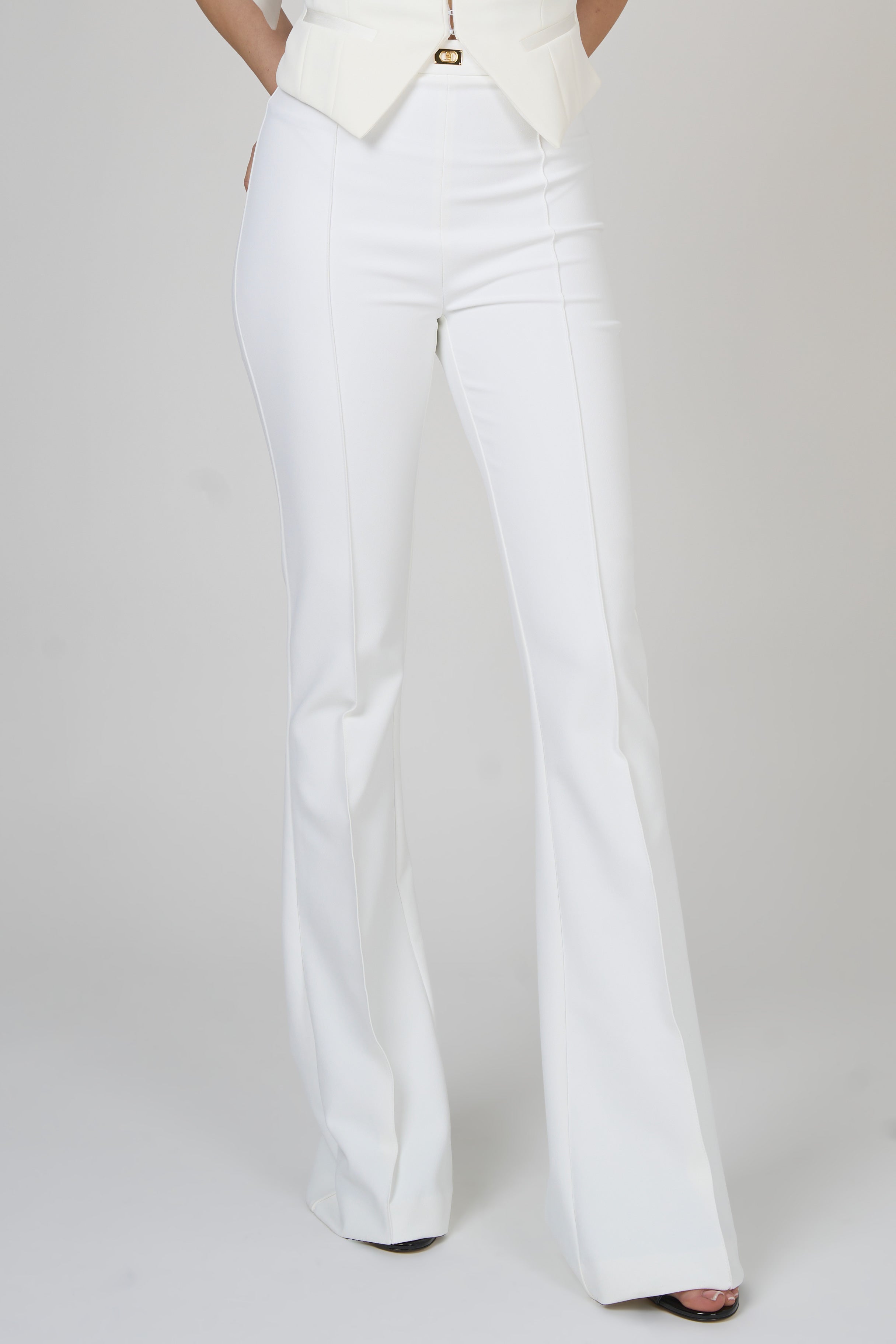 Pantaloni a zampa in crepe con placca logo Bianco