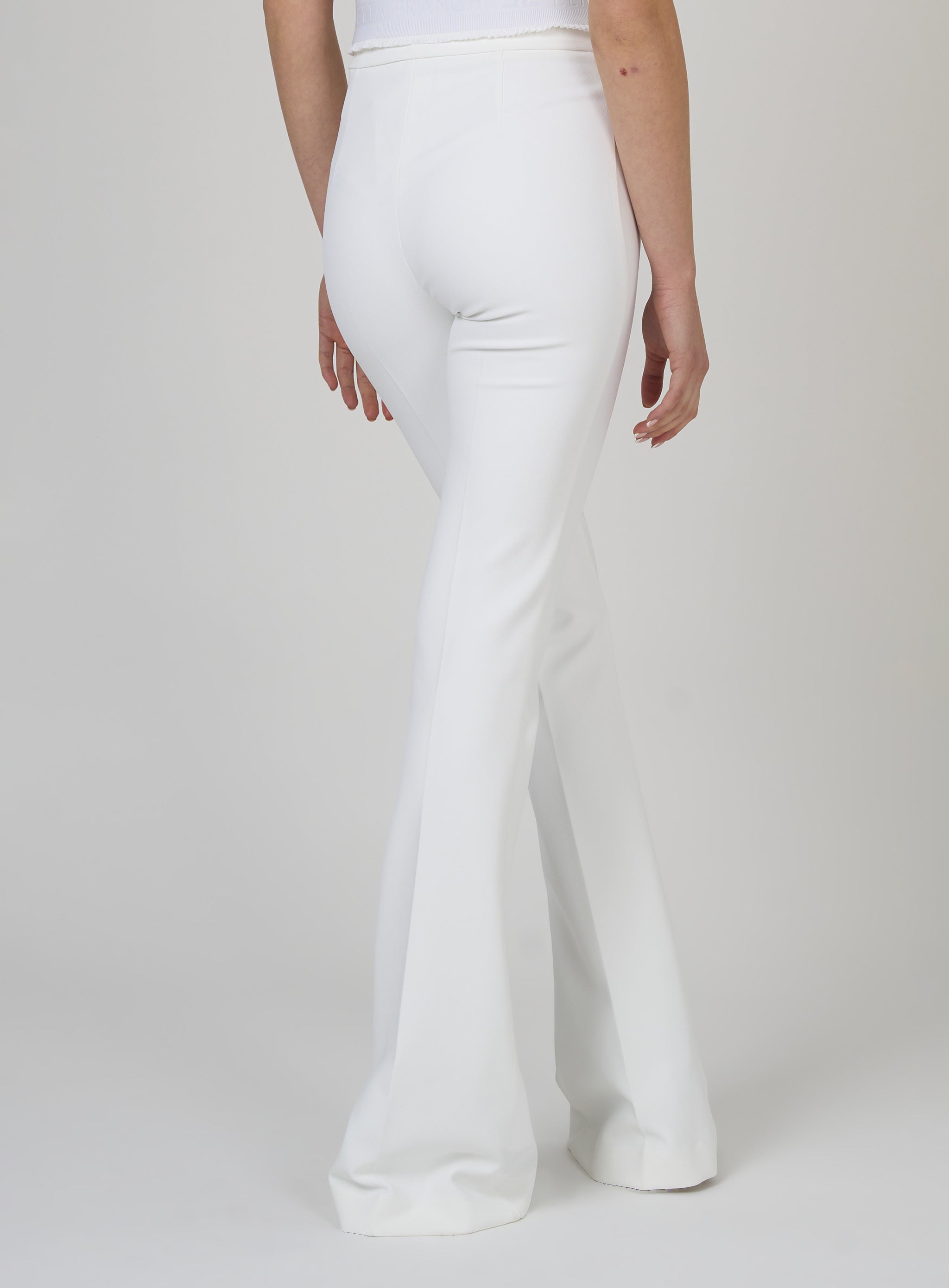 Pantaloni a zampa in crepe con placca logo Bianco