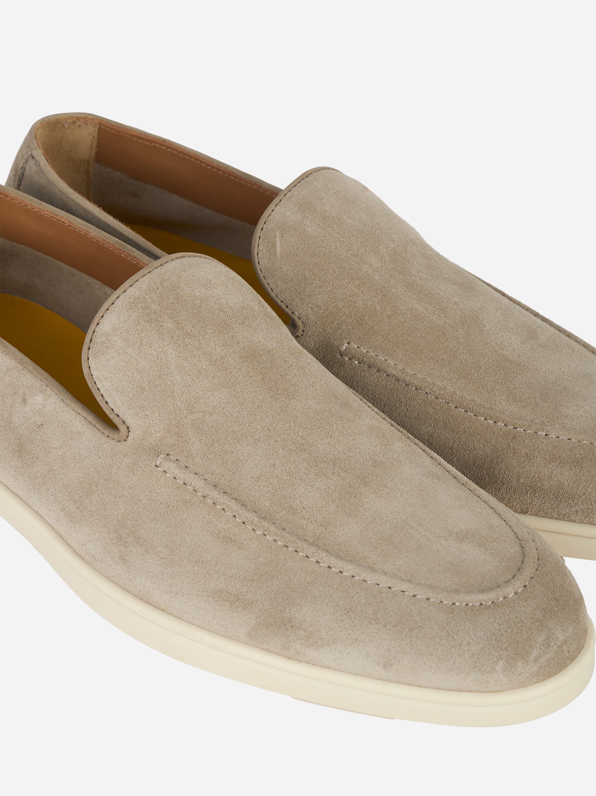 Mocassino in suede con fondo gomma Beige