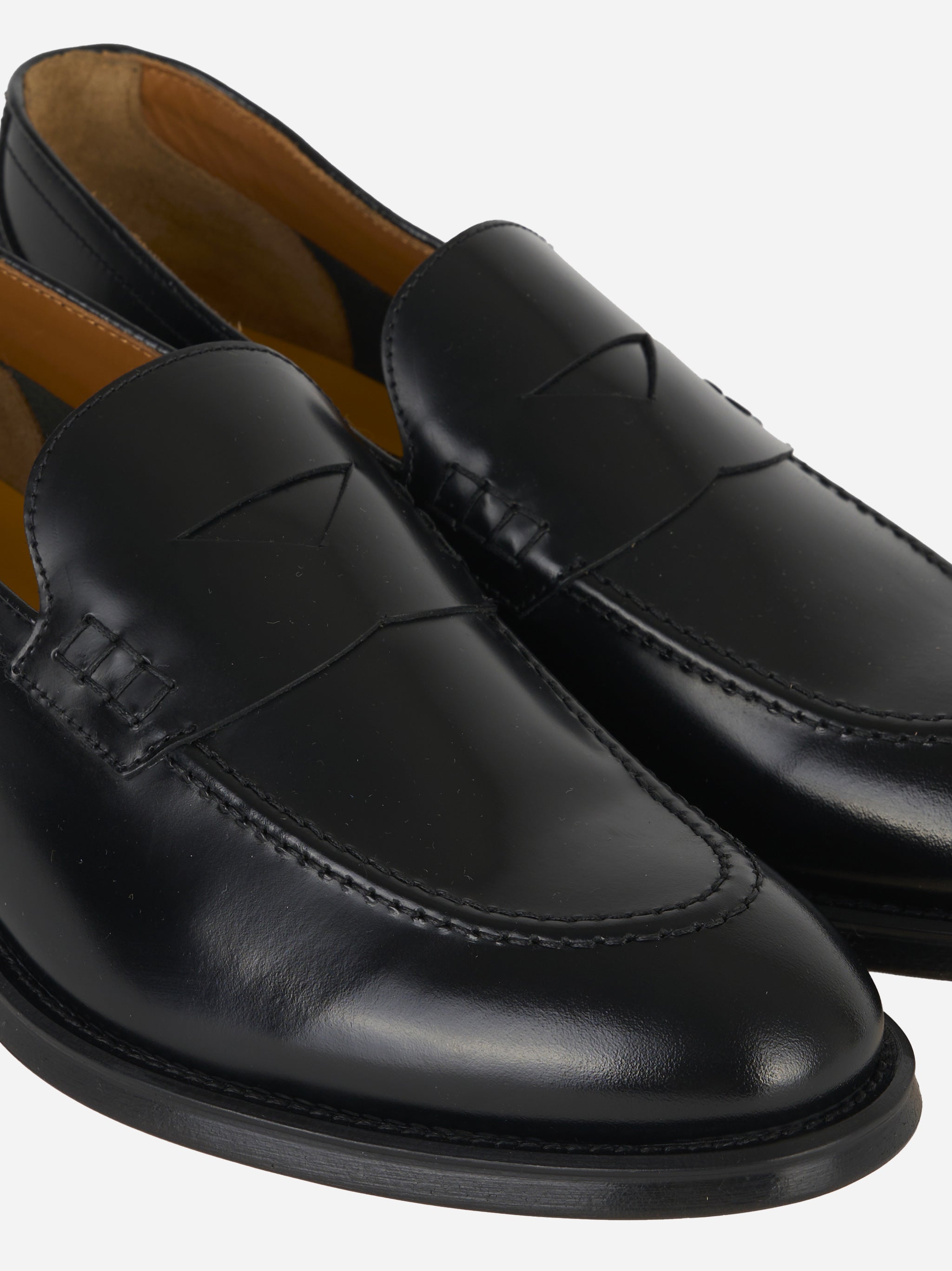 Mocassino in pelle con fondo cuoio Nero