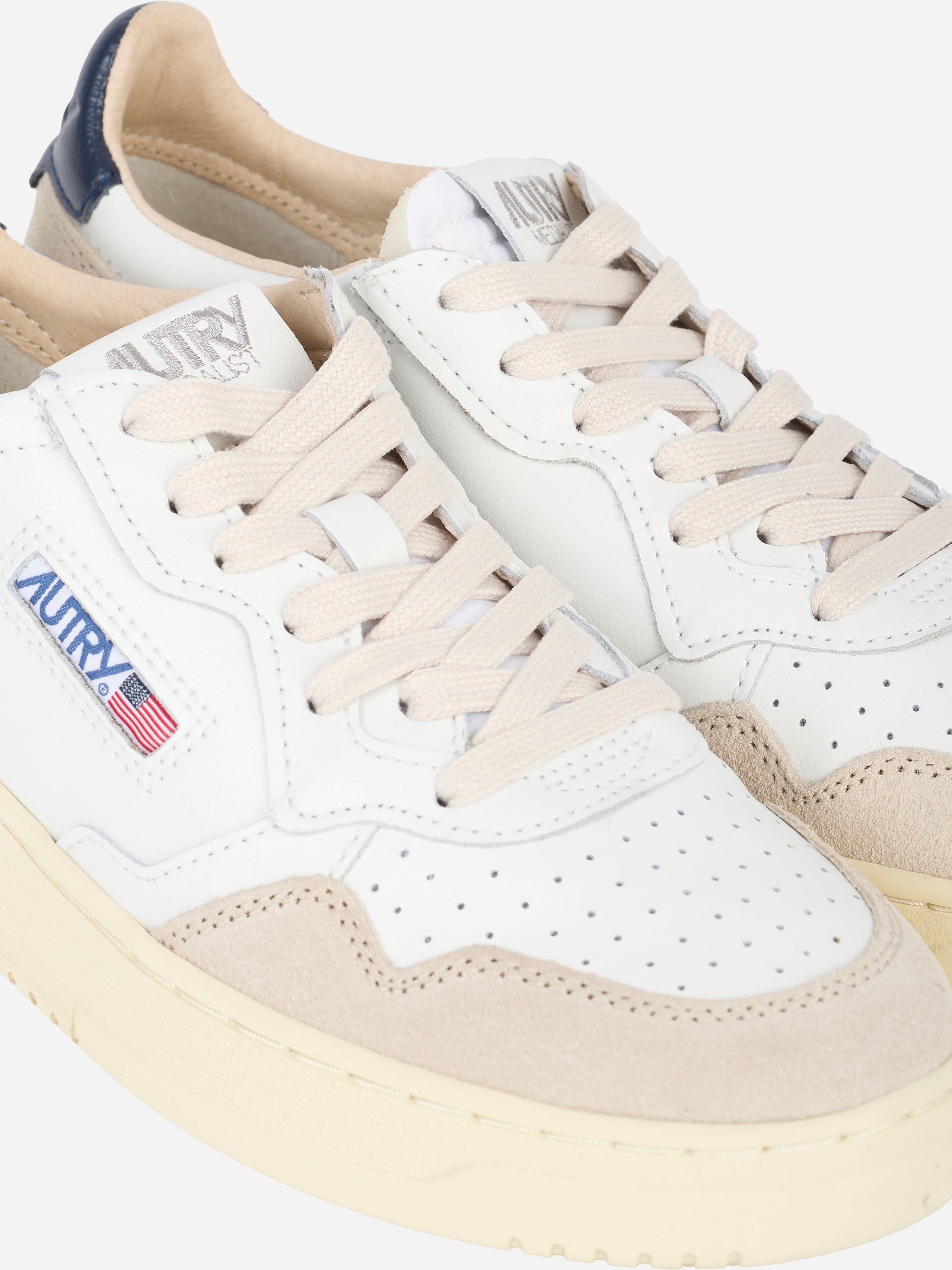 SNEAKERS MEDALIST LOW IN PELLE BIANCA E BLU E SUEDE BEIGE