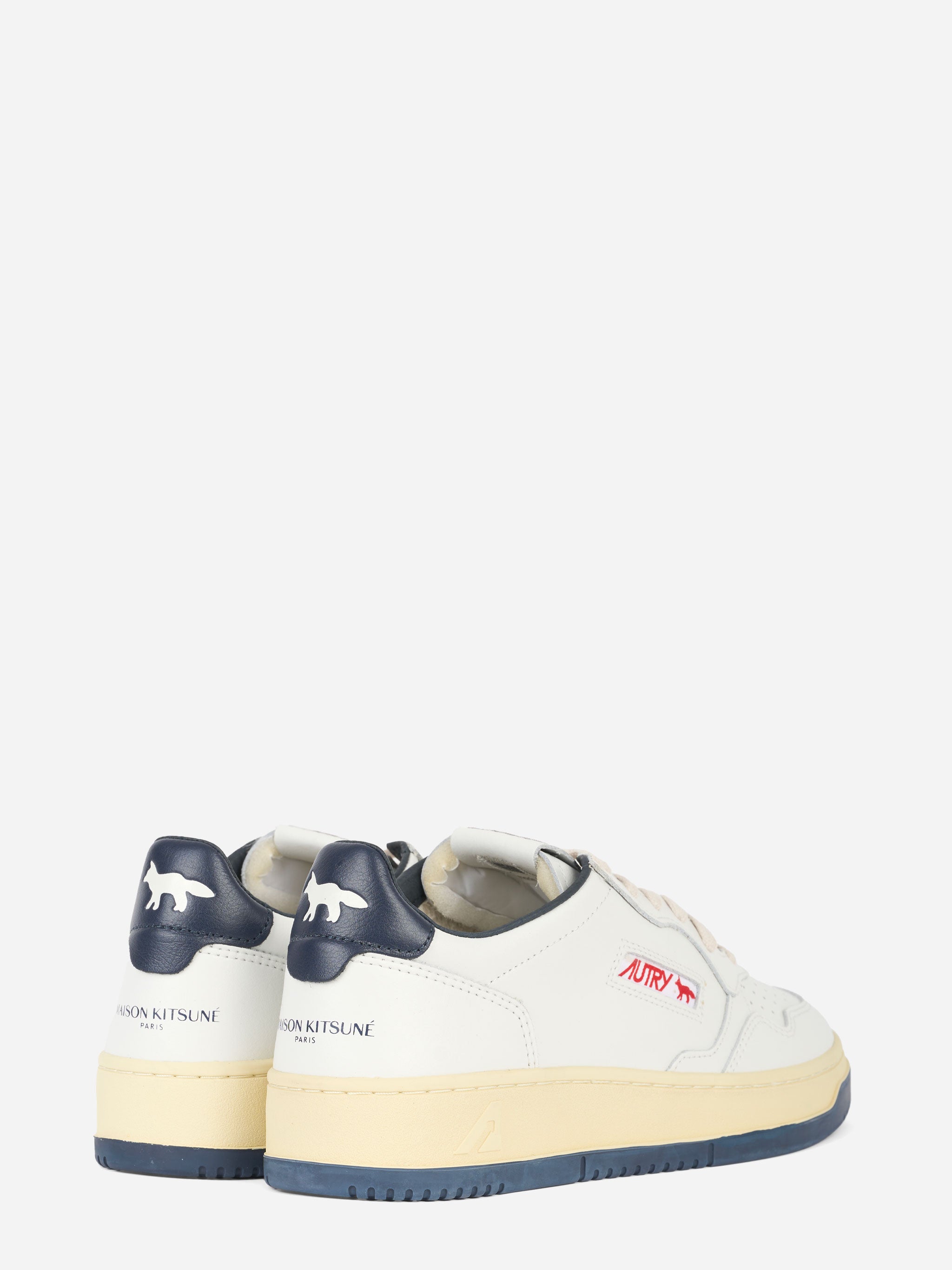SNEAKERS MEDALIST LOW &#39;MAISON KITSUNÉ&#39; IN PELLE BIANCA E BLU