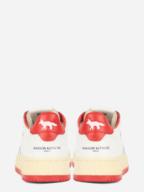SNEAKERS MEDALIST LOW &#39;MAISON KITSUNÉ&#39; IN PELLE BIANCA E RED CLAY