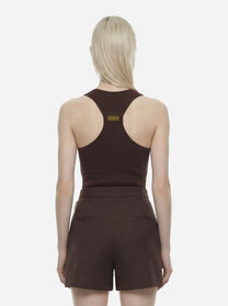 Top in maglia marrone a micro trecce