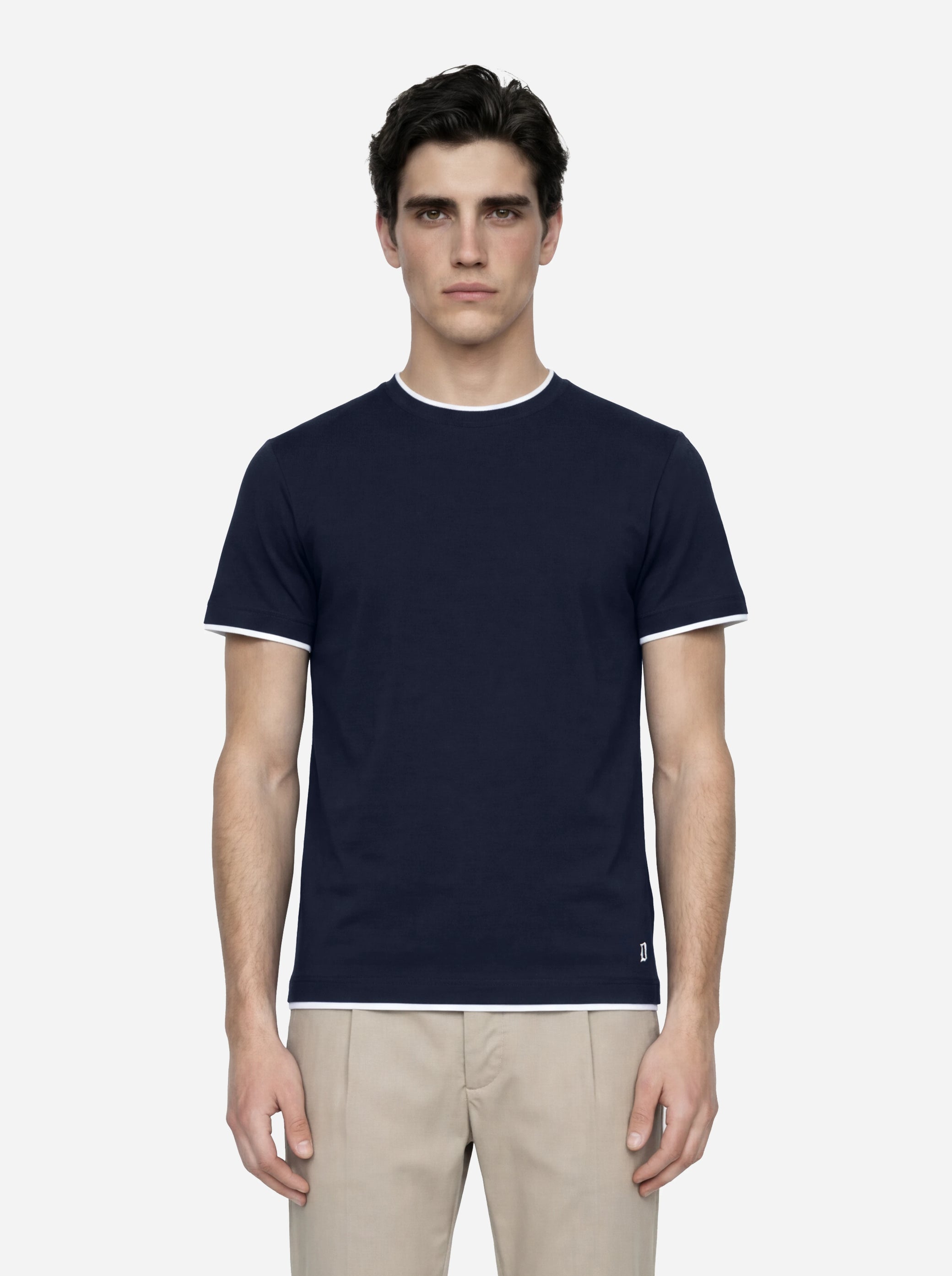T-shirt in cotone blu con colletto a contrasto