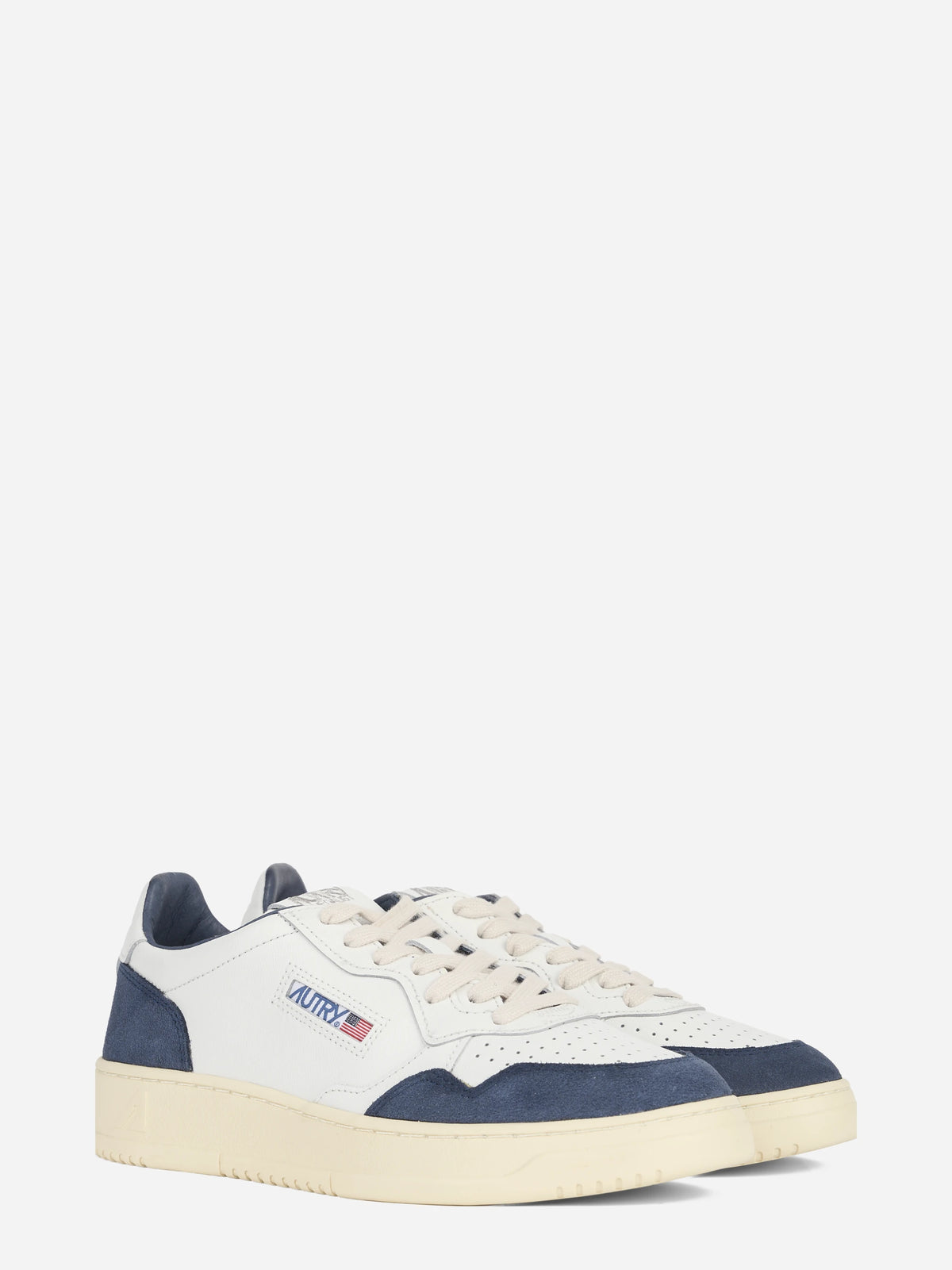 Sneaker Medalist Low in pelle e suede blu - vista tre quarti