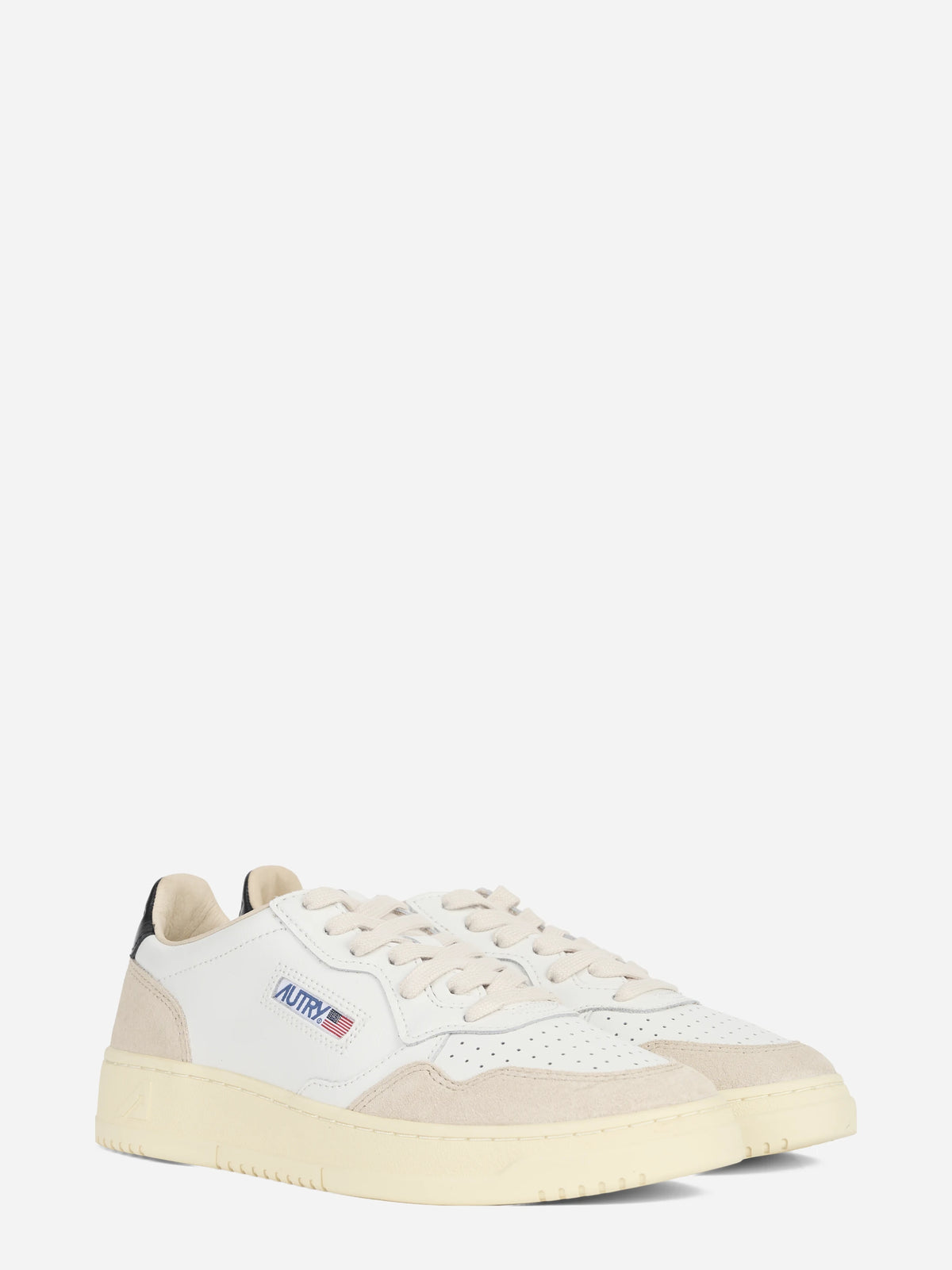 Sneaker Medalist Low in pelle bianca e nera - vista tre quarti