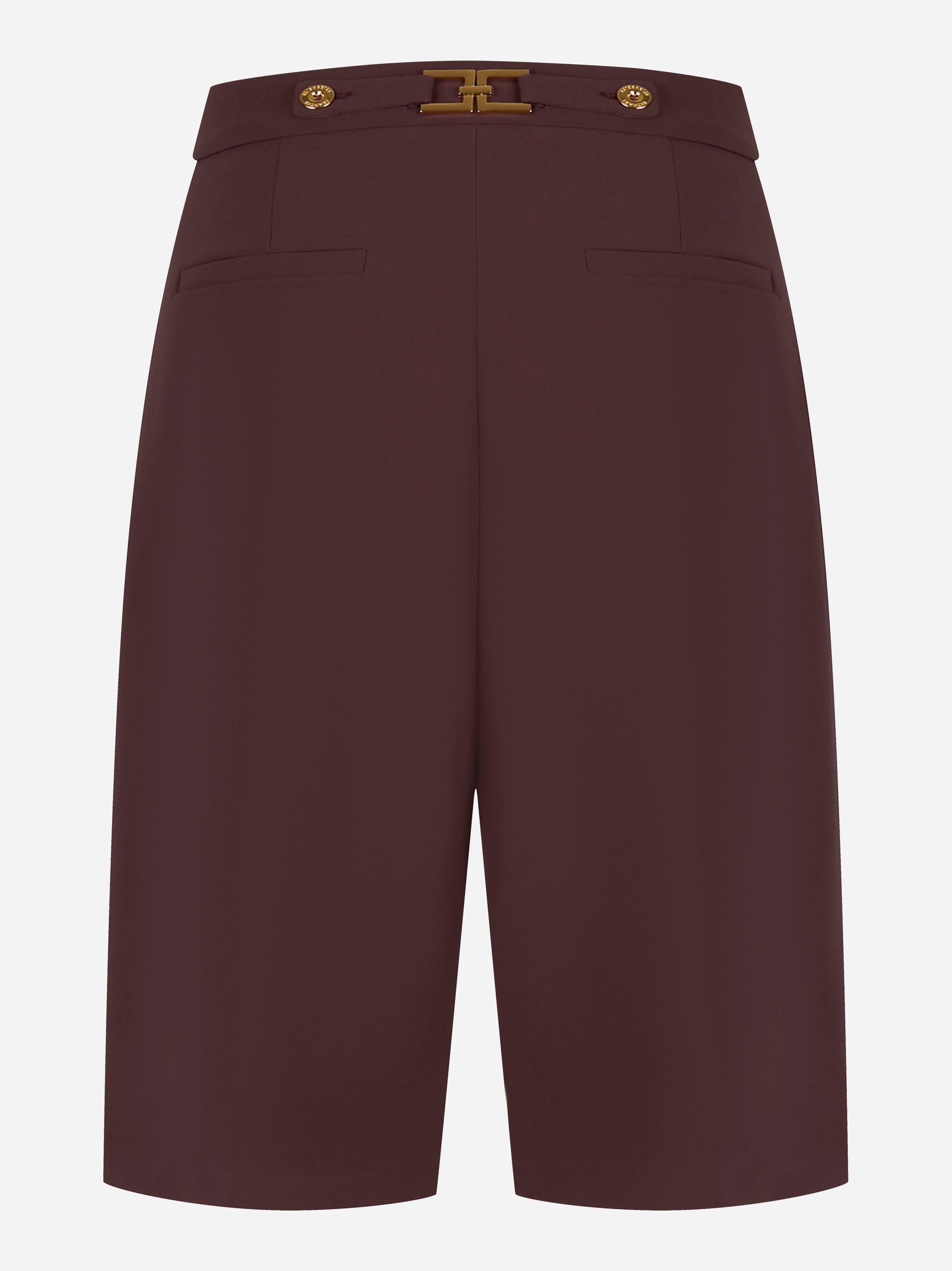 Bermuda in crepe bordeaux con accessorio gioiello Elisabetta Franchi - retro