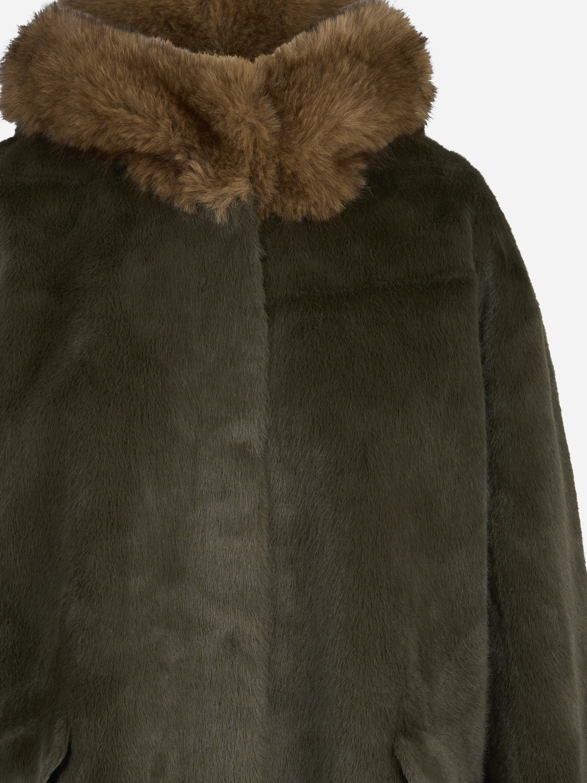 Parka lungo in pelliccia sintetica con cappuccio verde - dettaglio