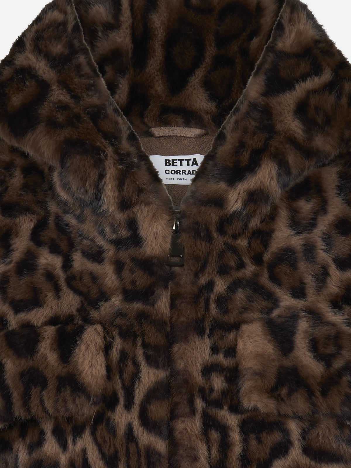 Gilet in pelliccia sintetica leopardata con cappuccio BETTA CORRADI - dettaglio