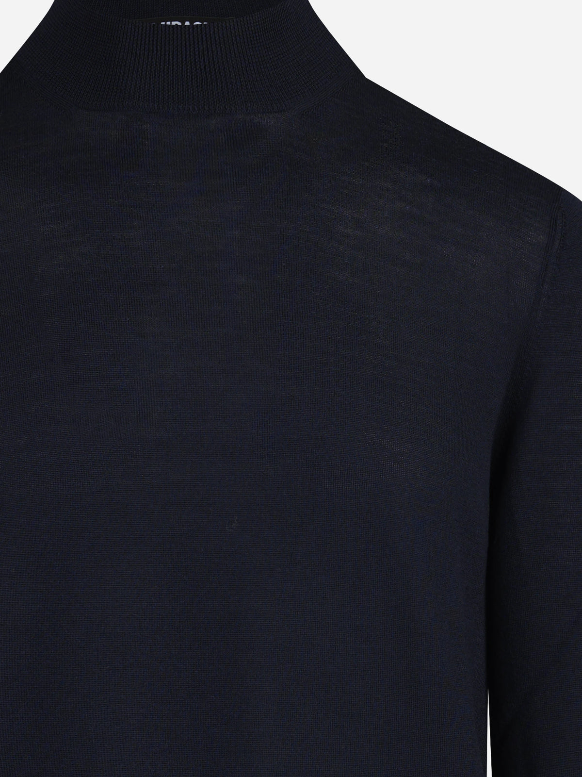 Maglia girocollo in lana vergine blu - dettaglio del prodotto