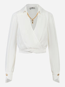 Camicia corta in georgette avorio Elisabetta Franchi con catena gioiello e maniche lunghe
