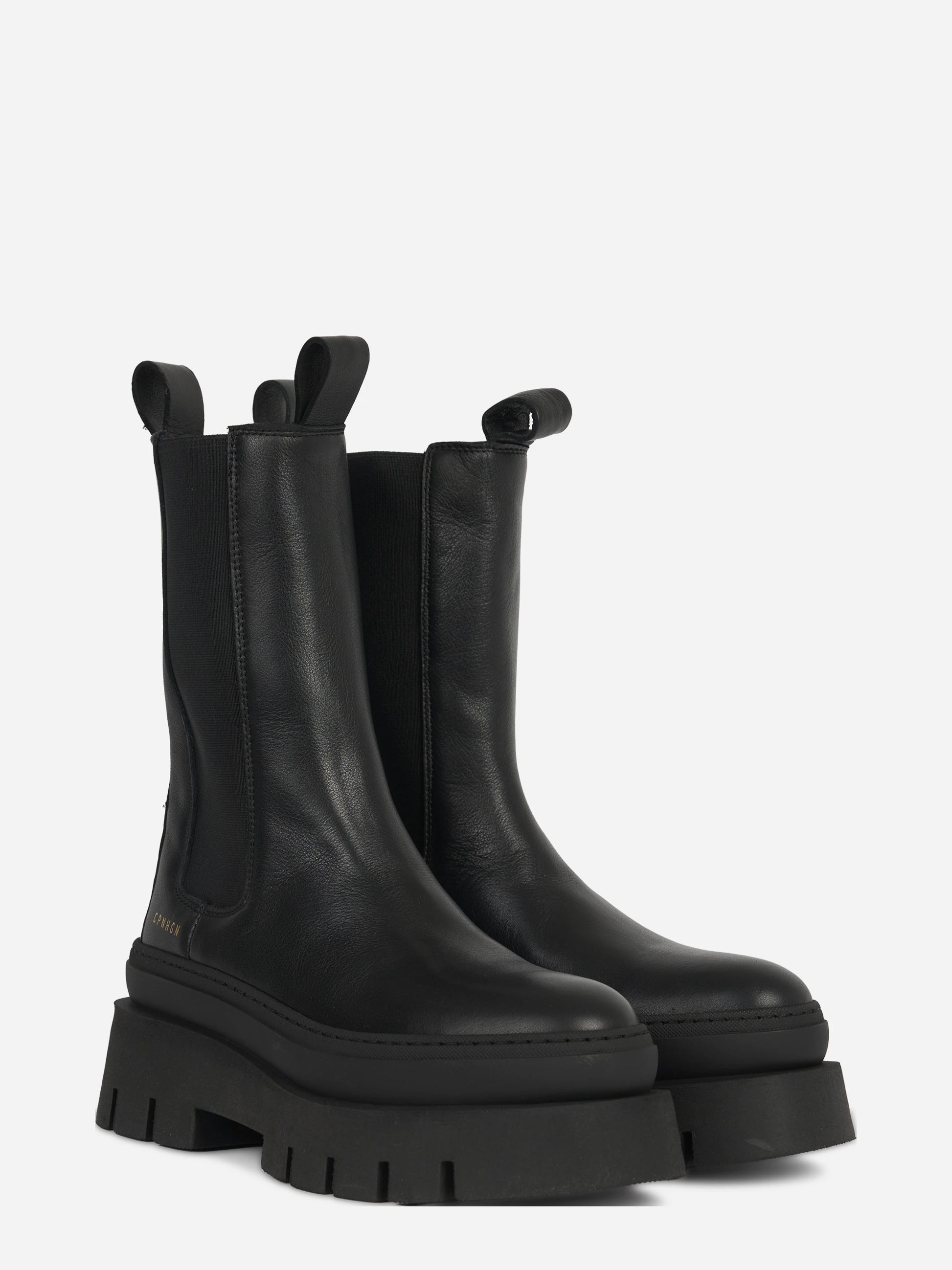 Chelsea boot CPH685 in pelle nera - vista tre quarti