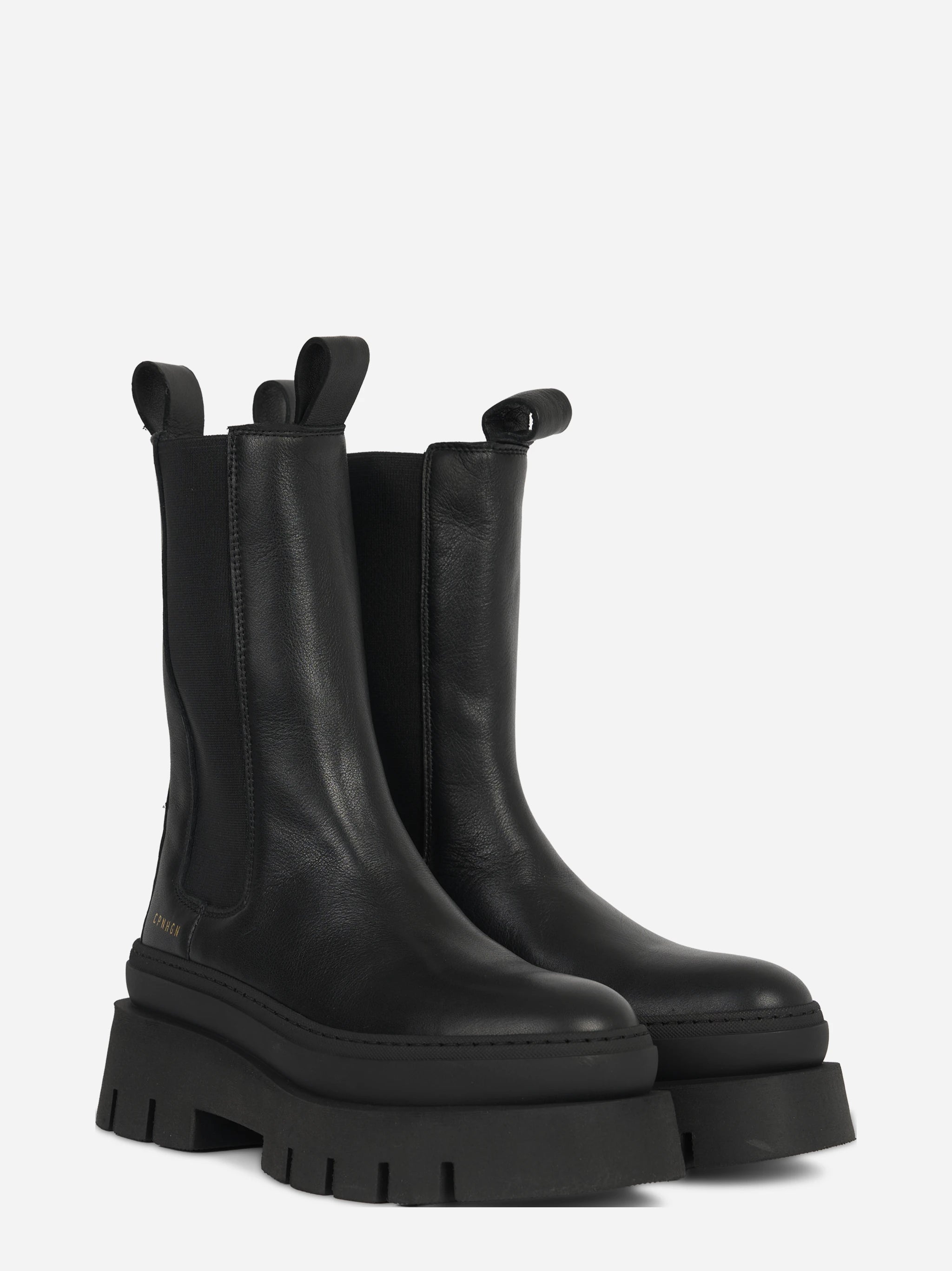Chelsea boot CPH685 in pelle nera - vista tre quarti