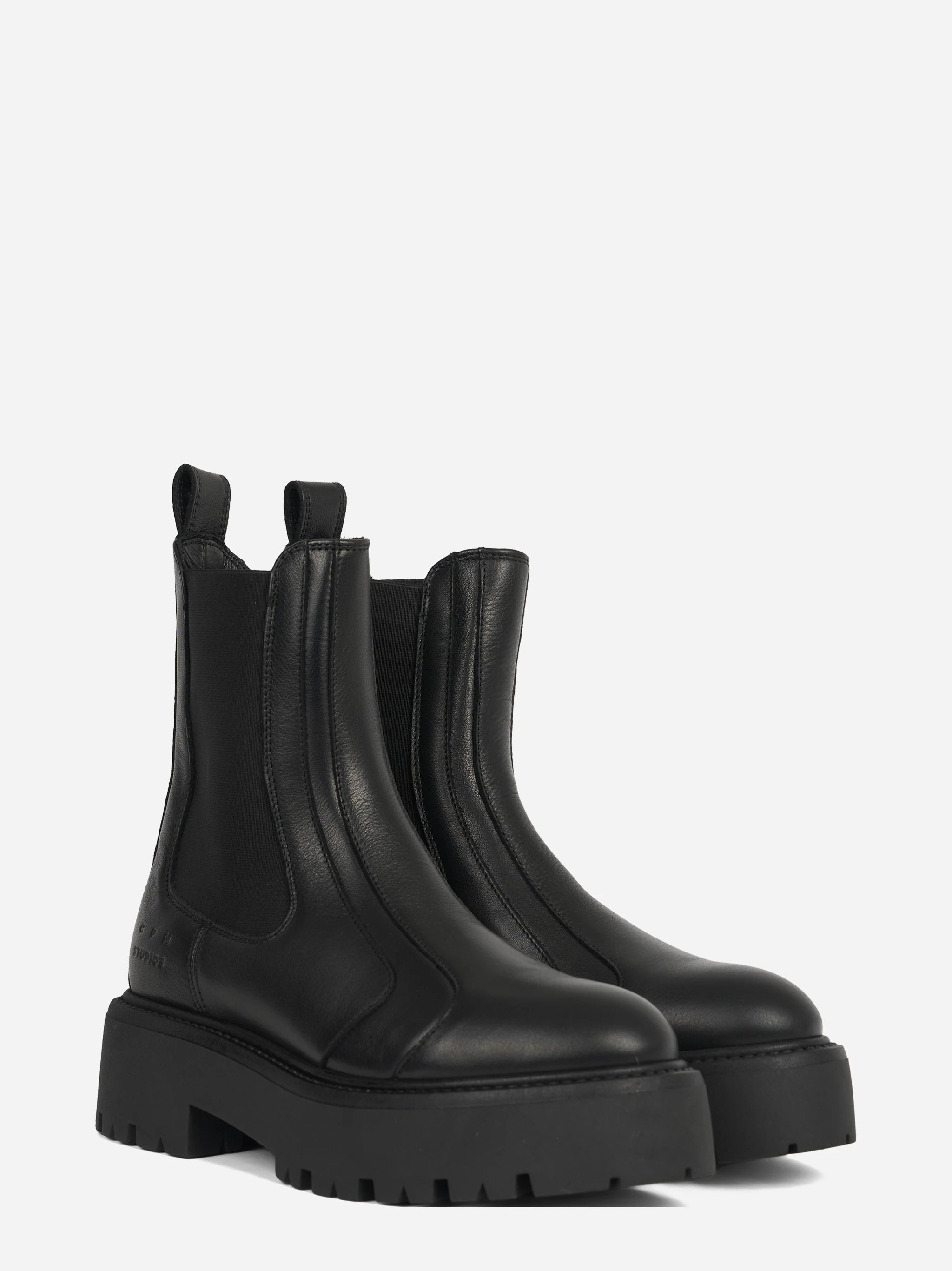Chelsea boot CPH715 in pelle nera - vista tre quarti
