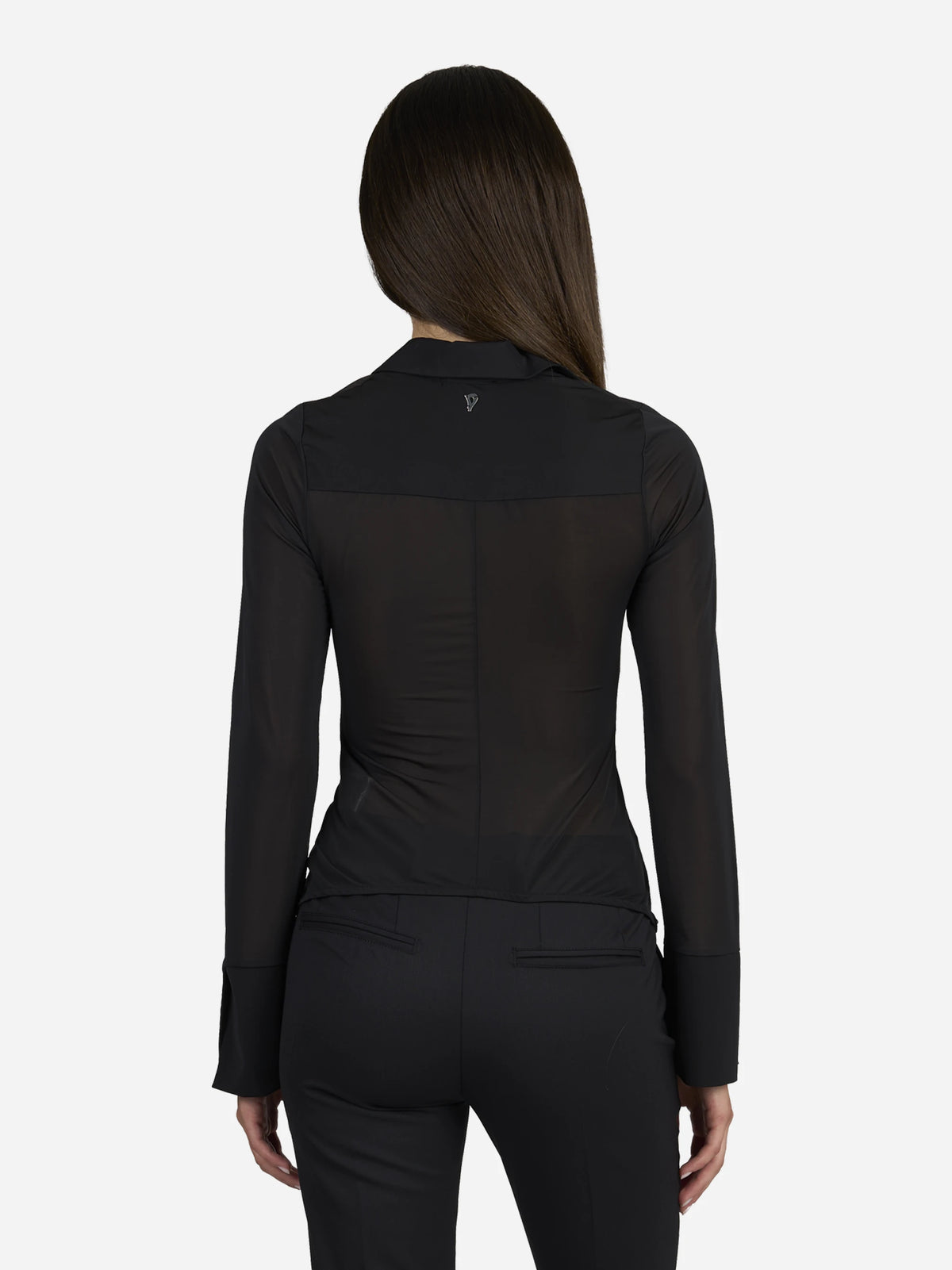 Camicia slim fit in crêpe tulle - indossato, vista posteriore