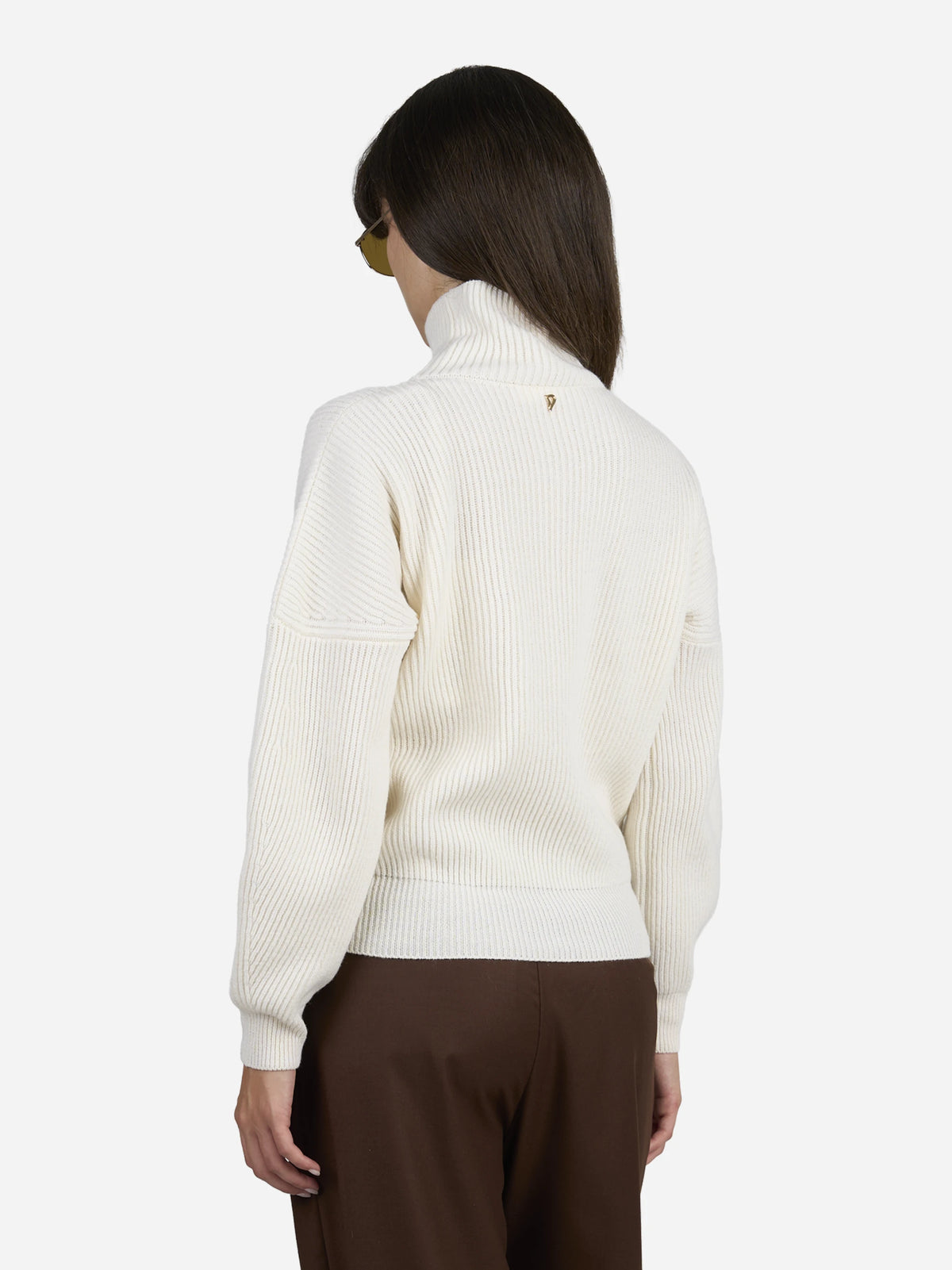 Maglia collo alto regular-fit bianca - indossato, vista alternativa