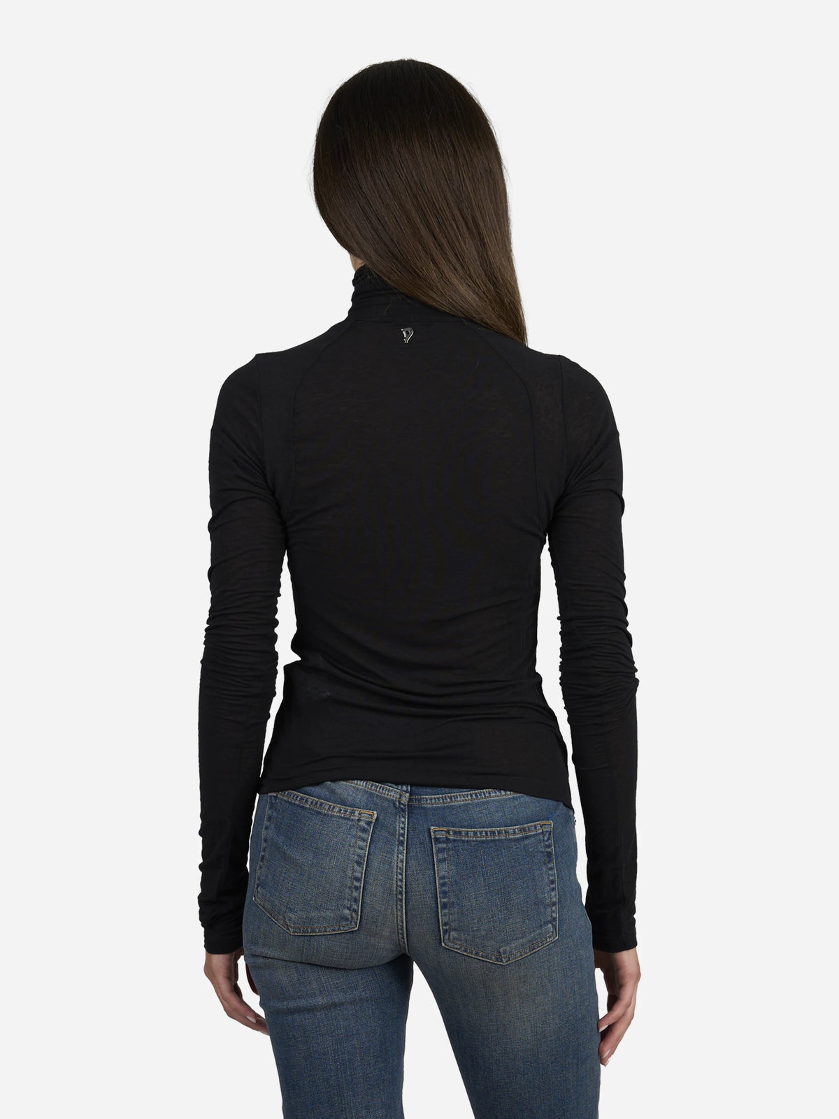 Maglia collo alto slim-fit nera - indossato, vista posteriore