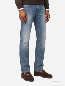 Jeans Dian slim fit blu con abrasioni - dettaglio indossato