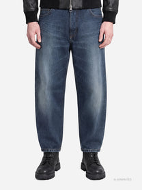 Jeans Anthony loose fit blu con abrasioni - indossato, vista frontale