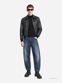 Jeans Anthony loose fit blu con abrasioni - indossato, look completo